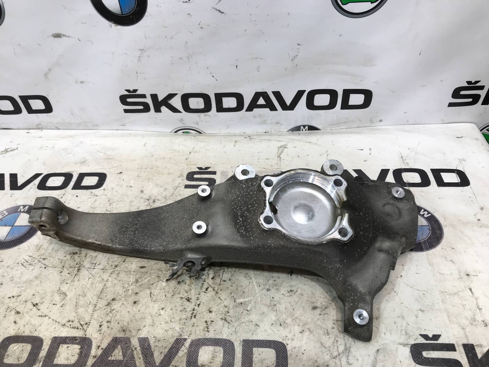 Кулак поворотный, 1000 рублей, Москва