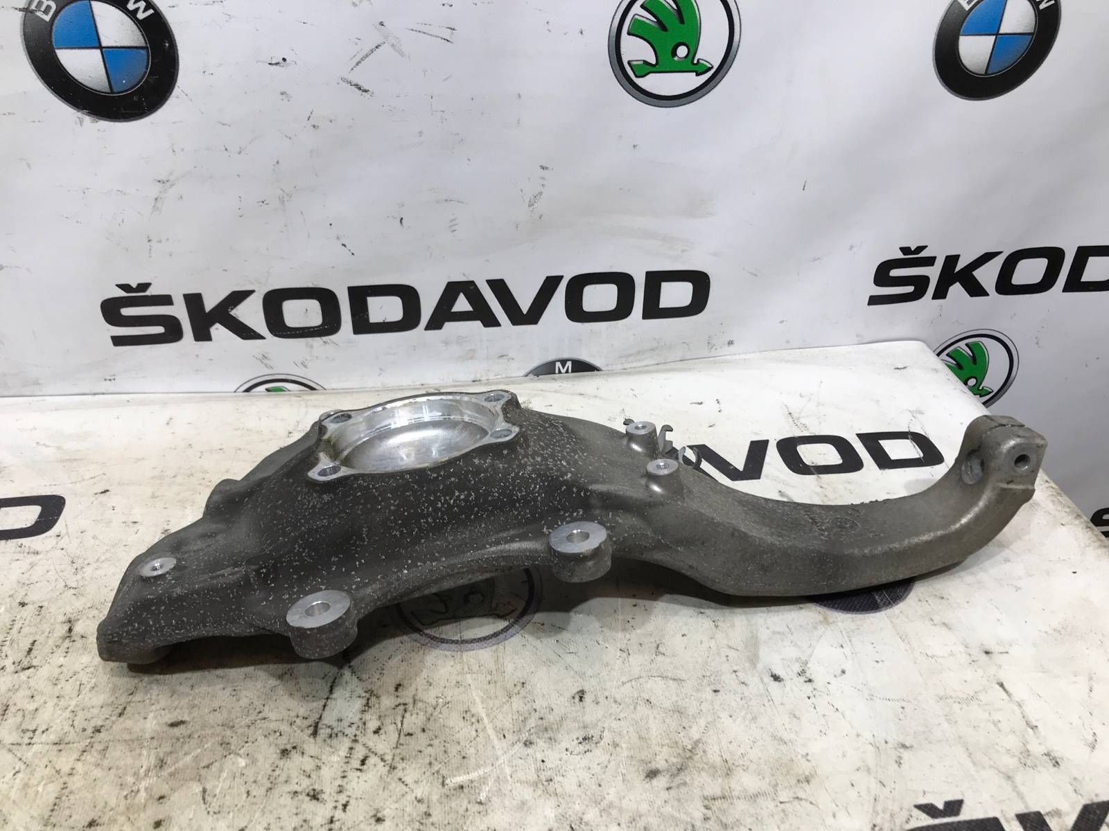 Кулак поворотный, 1000 рублей, Москва