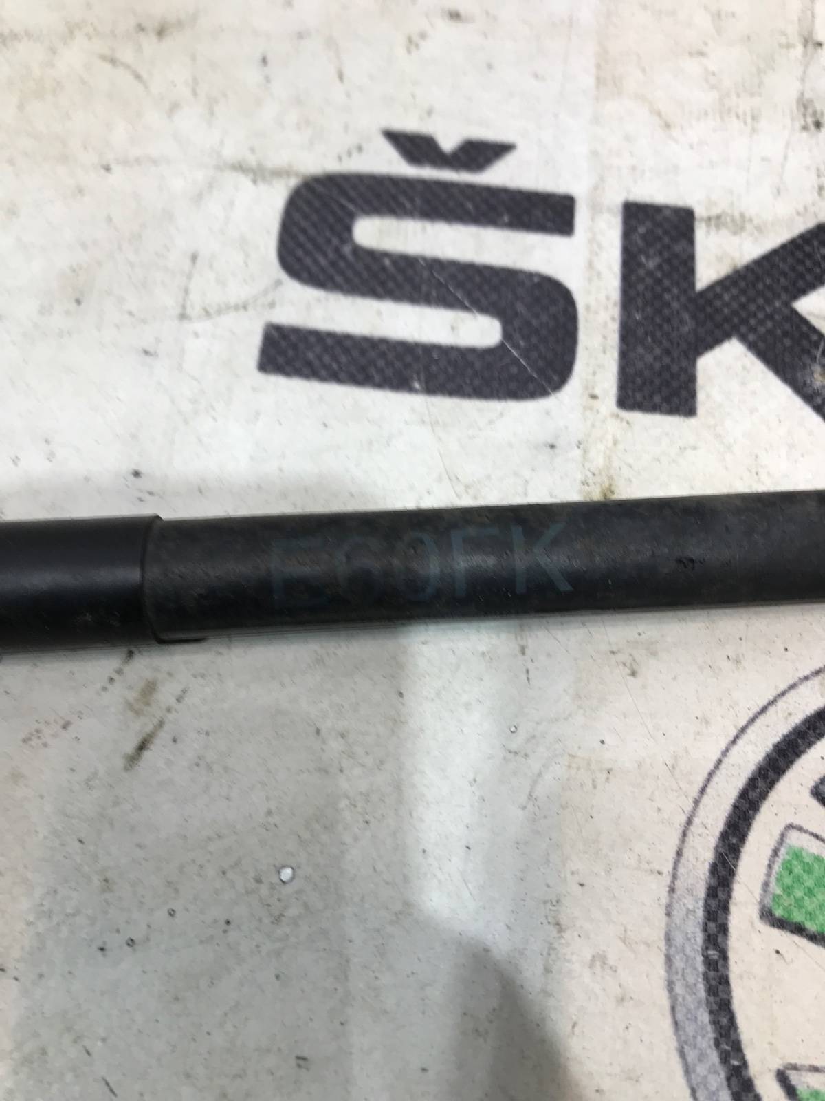 амортизатор капота, 1000 рублей, Москва