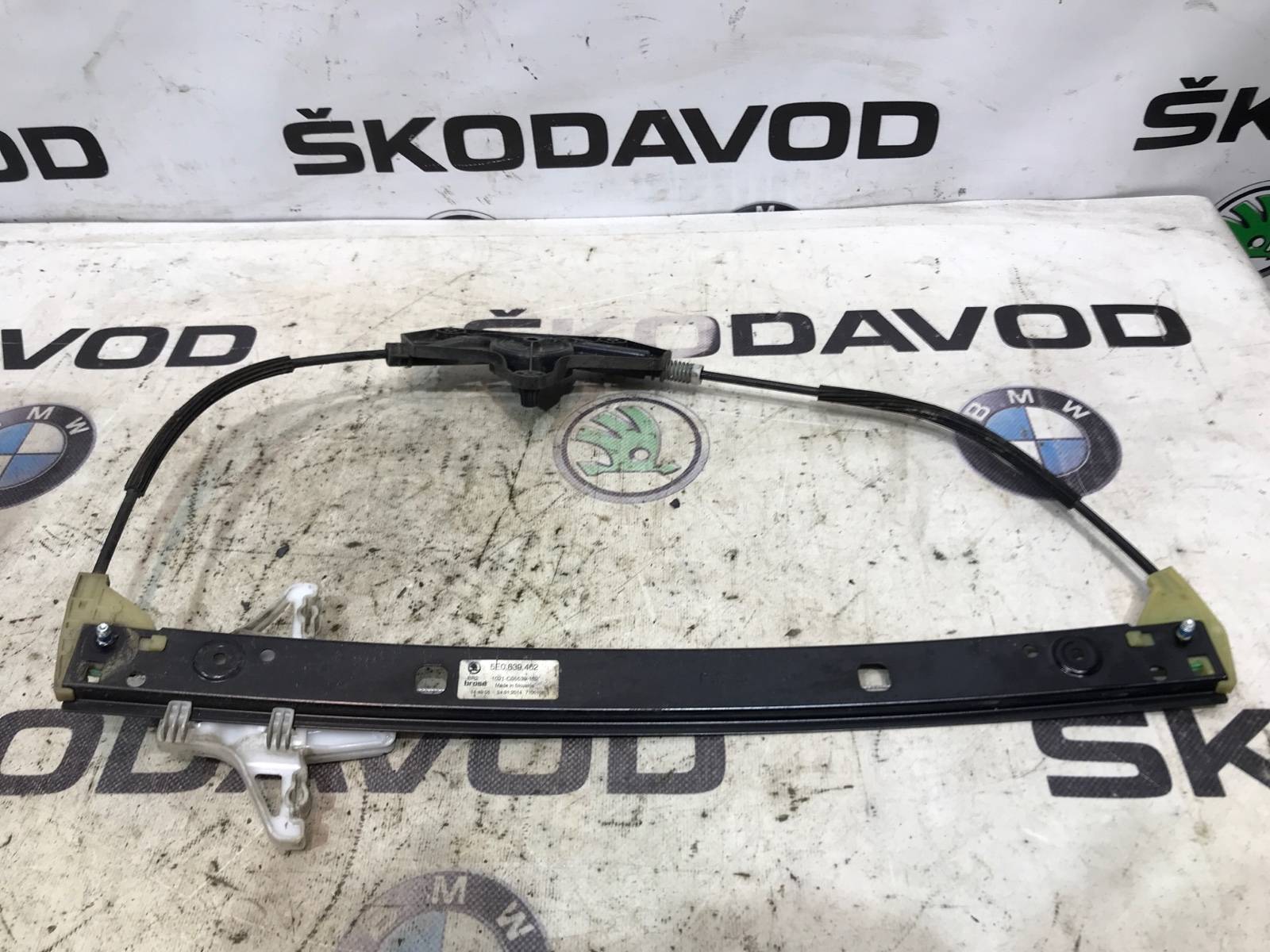 Стеклоподъемник, 500 рублей, Москва