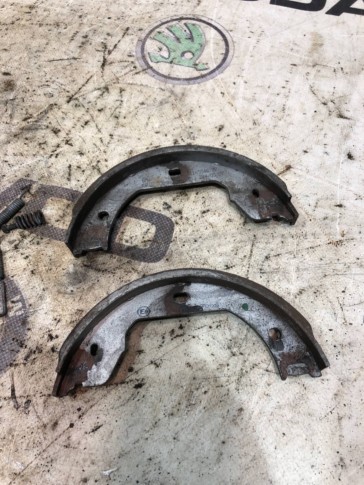 Комплект колодок ручника, 2000 рублей, Москва