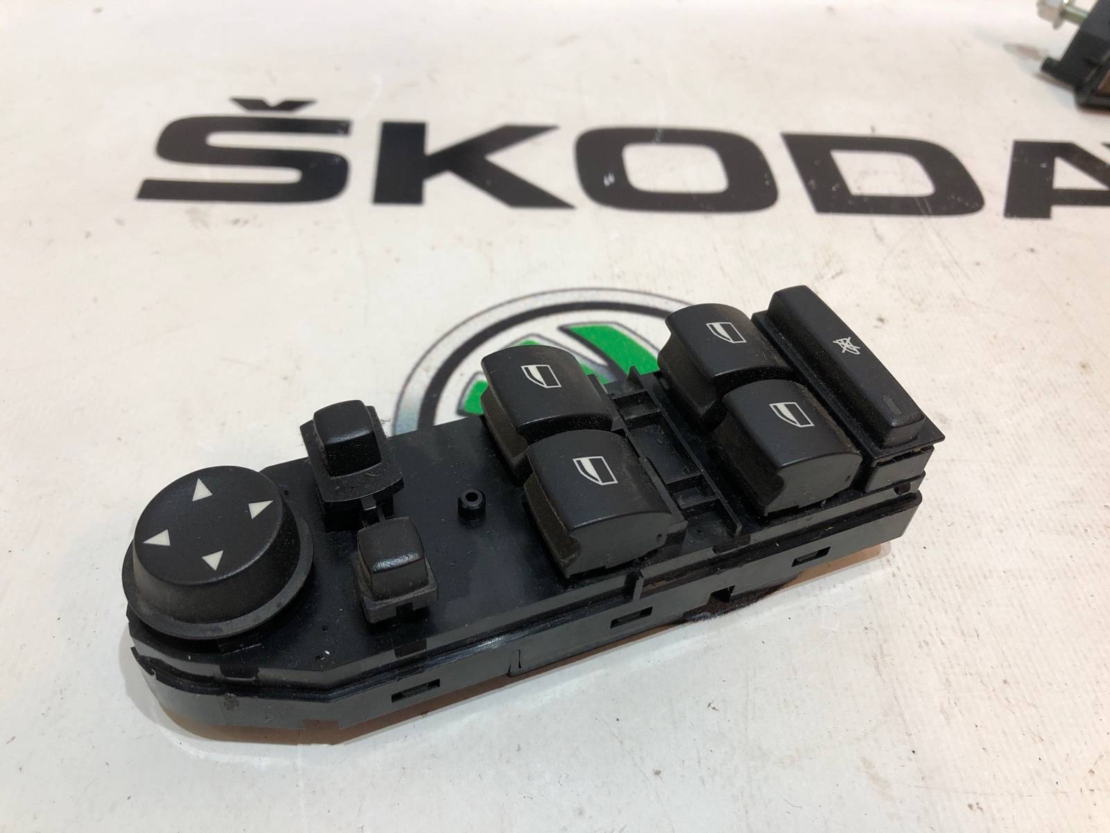 Блок управления стеклоподъемниками, 2000 рублей, Москва