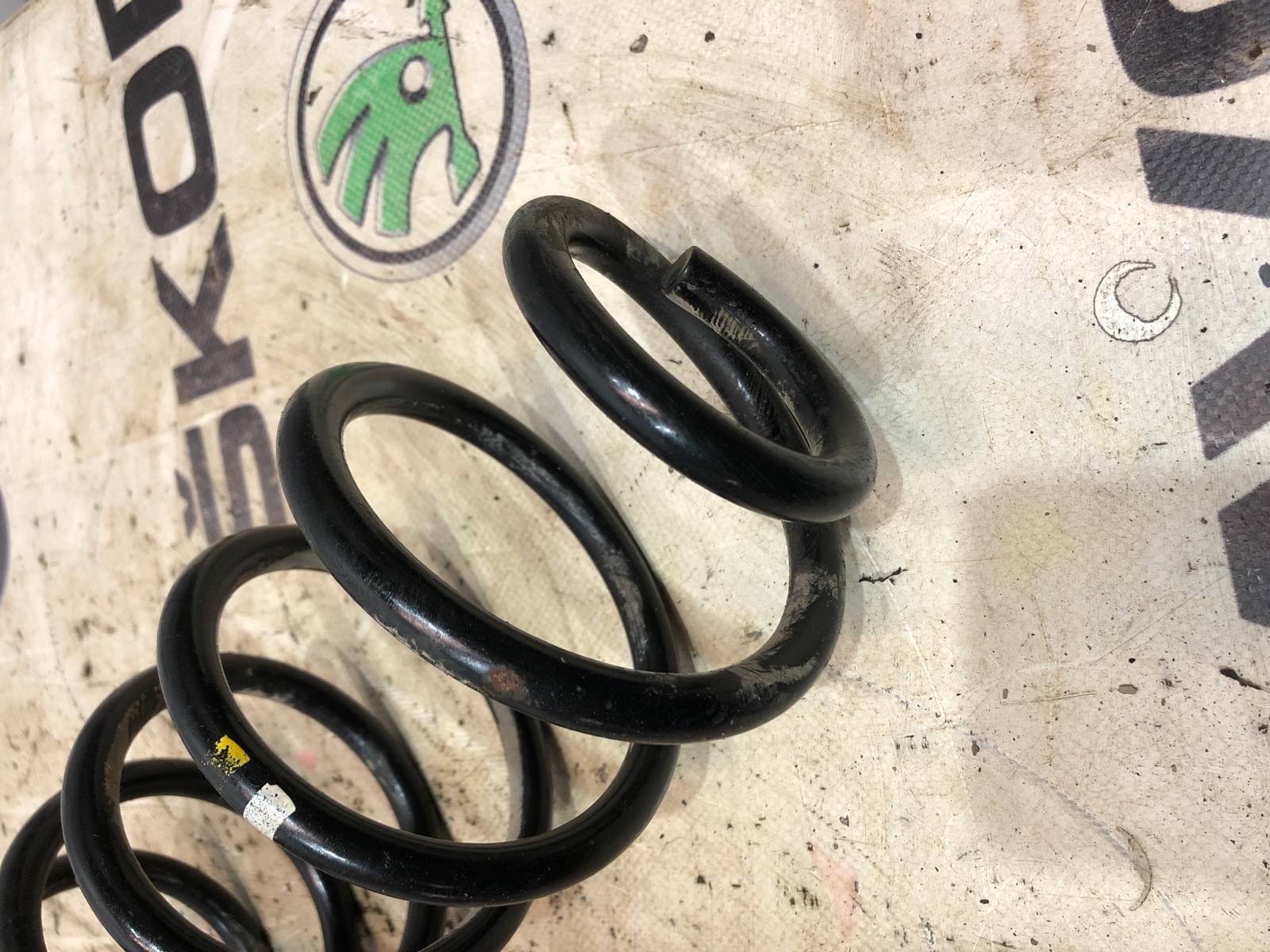 Пружина подвески, 1500 рублей, Москва