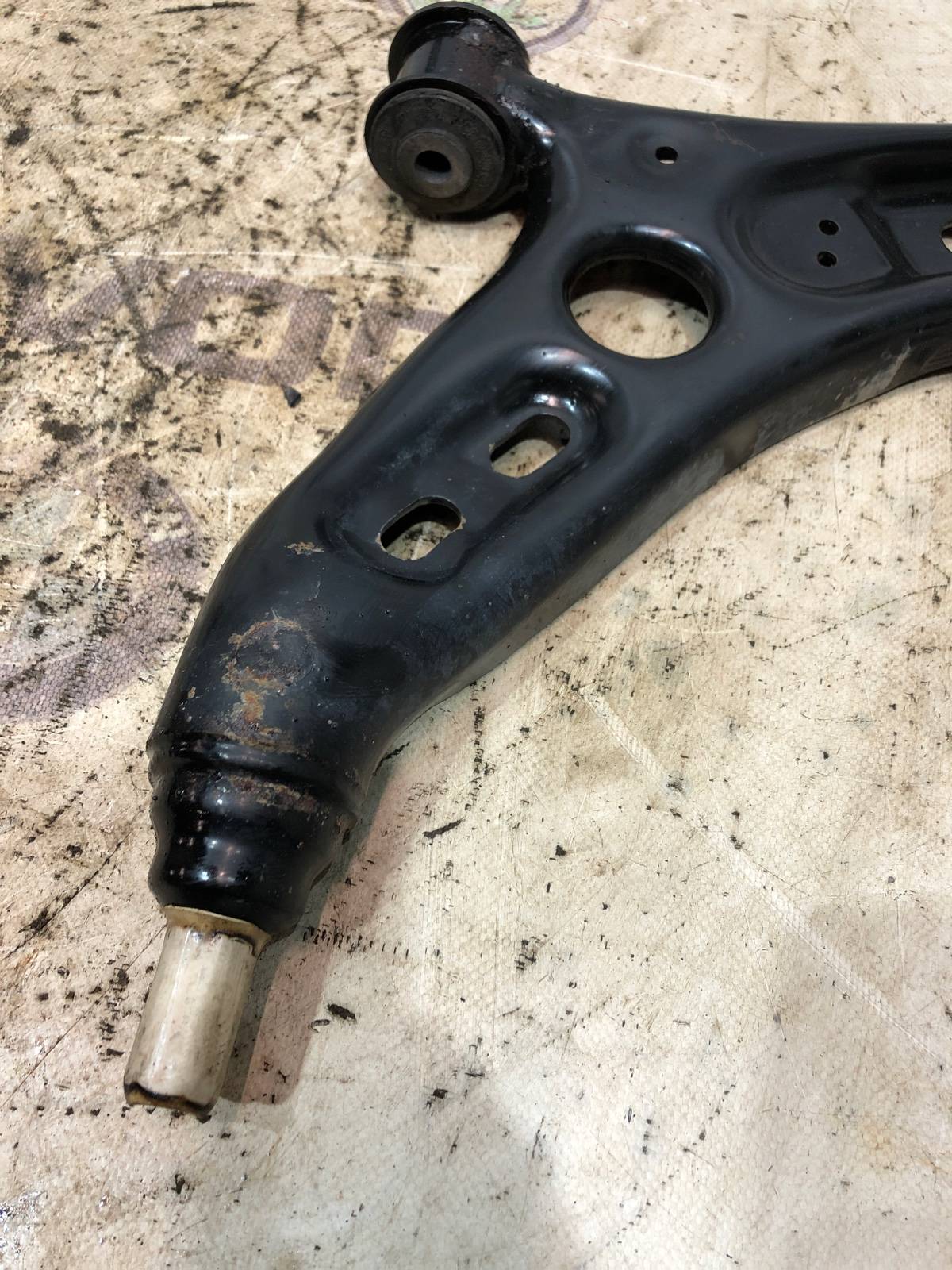 Рычаг нижний, 1500 рублей, Москва