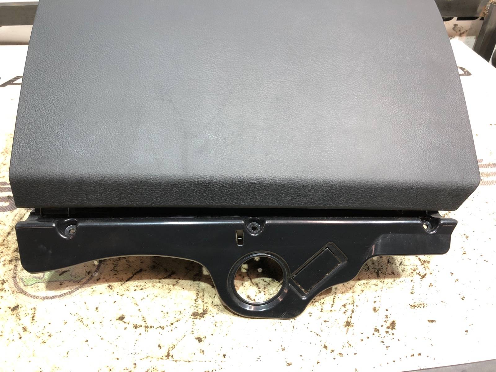 Бардачок основной, 1500 рублей, Москва