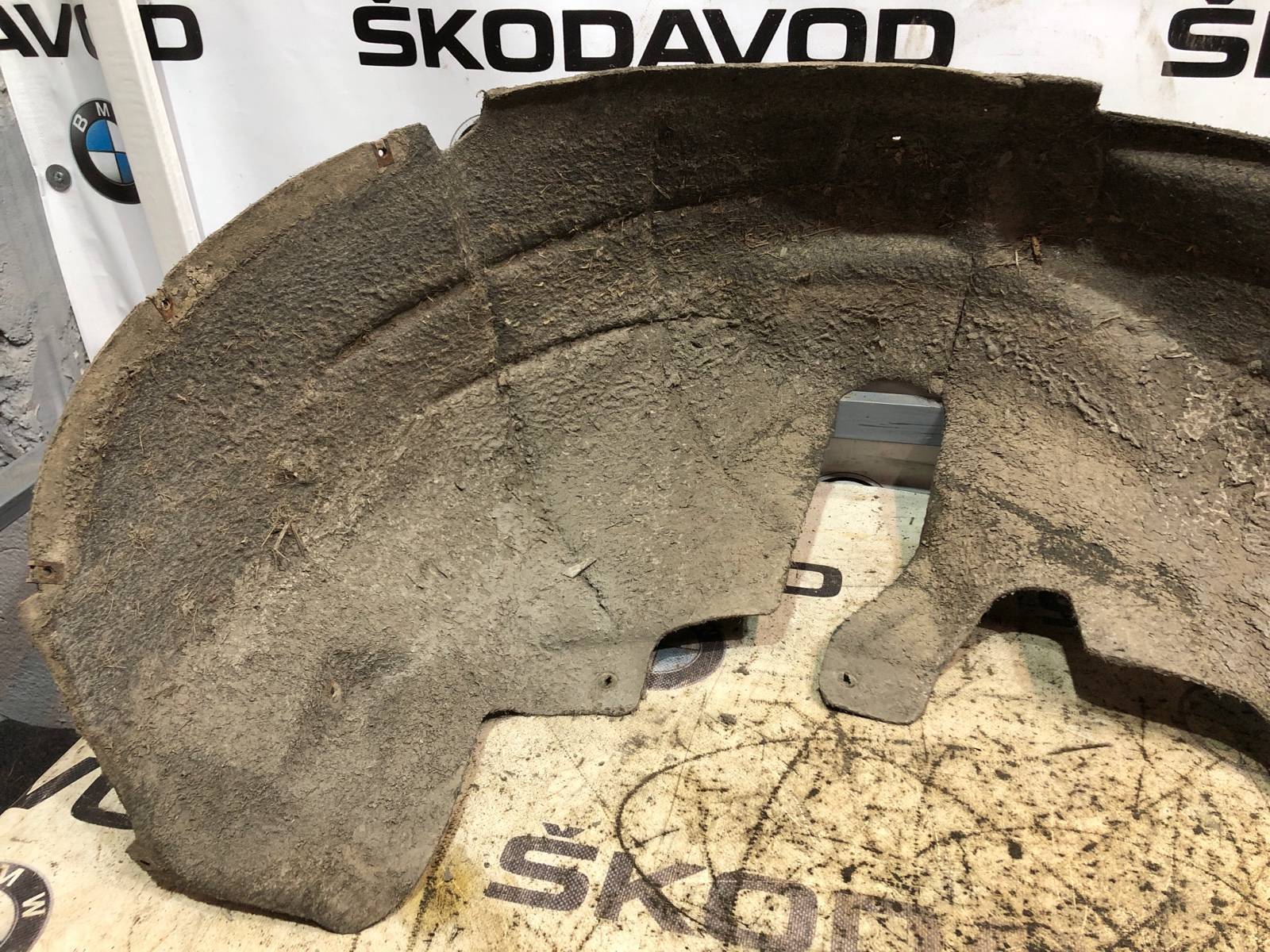 подкрылок, 500 рублей, Москва