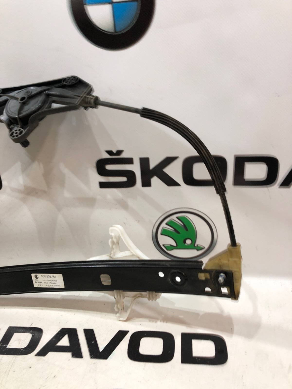 Стеклоподъемник, 500 рублей, Москва