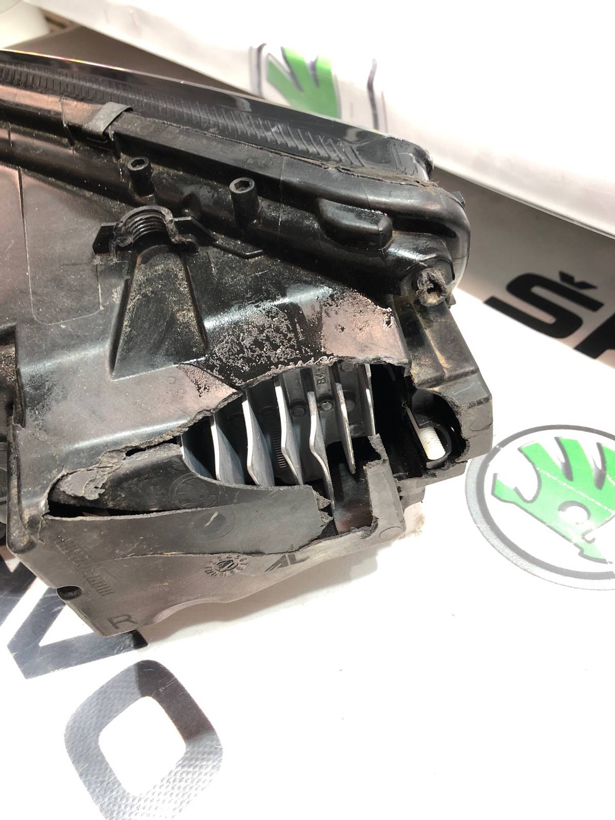 фара, 7000 рублей, Москва