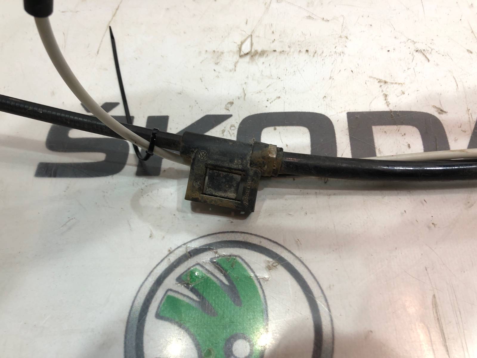 трос ручника, 1000 рублей, Москва