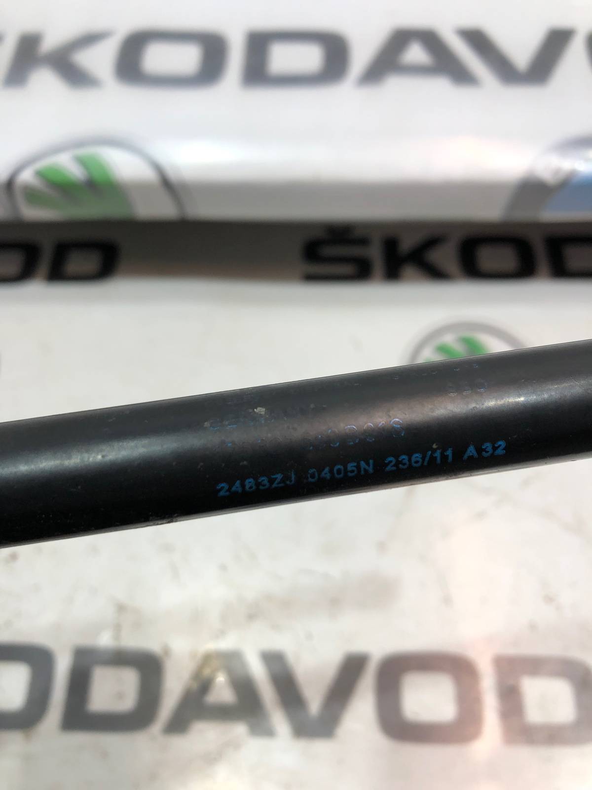 Амортизатор крышки багажника, 500 рублей, Москва