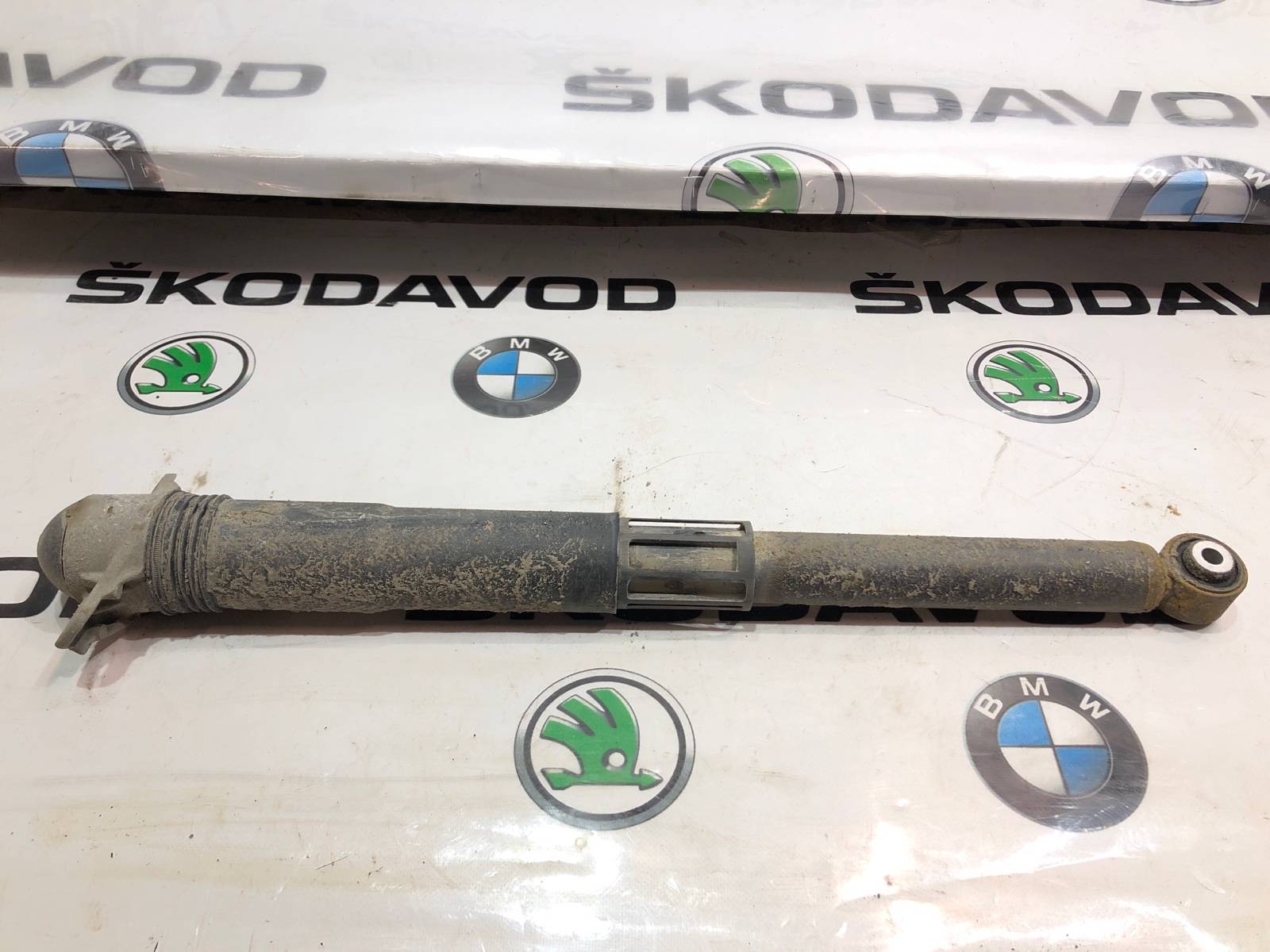 Амортизатор, 1000 рублей, Москва