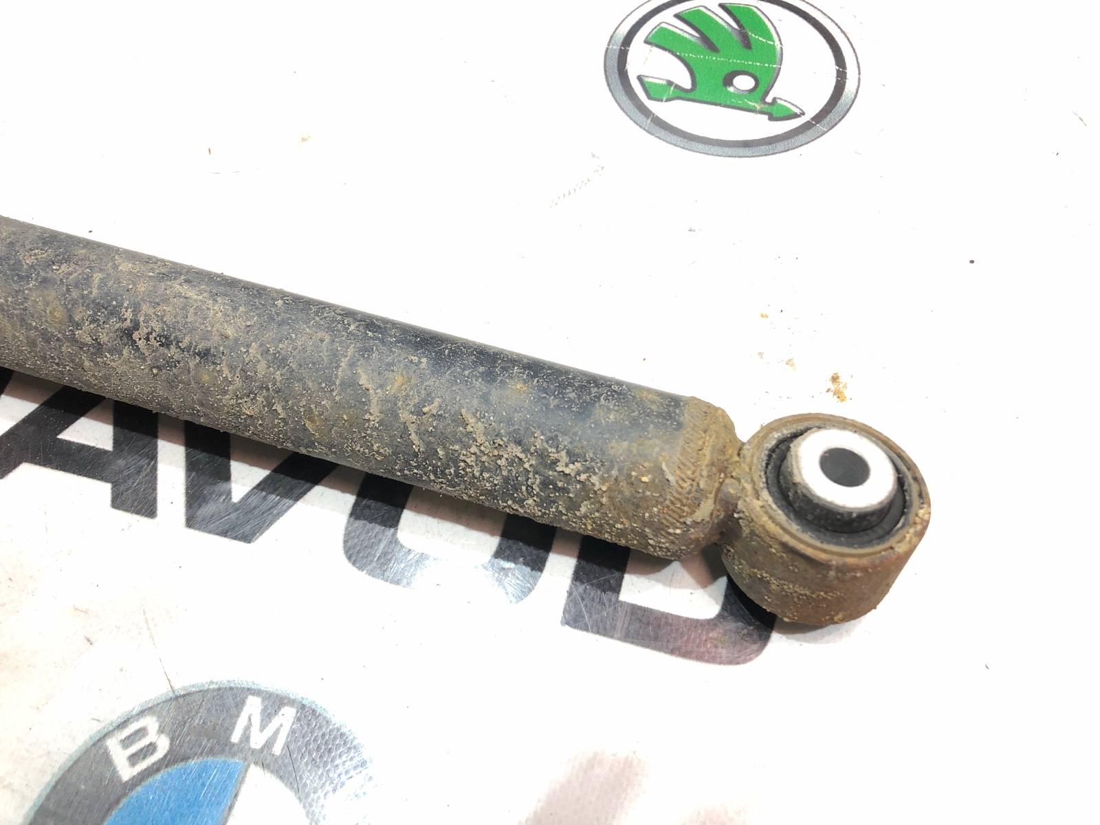 Амортизатор, 1000 рублей, Москва