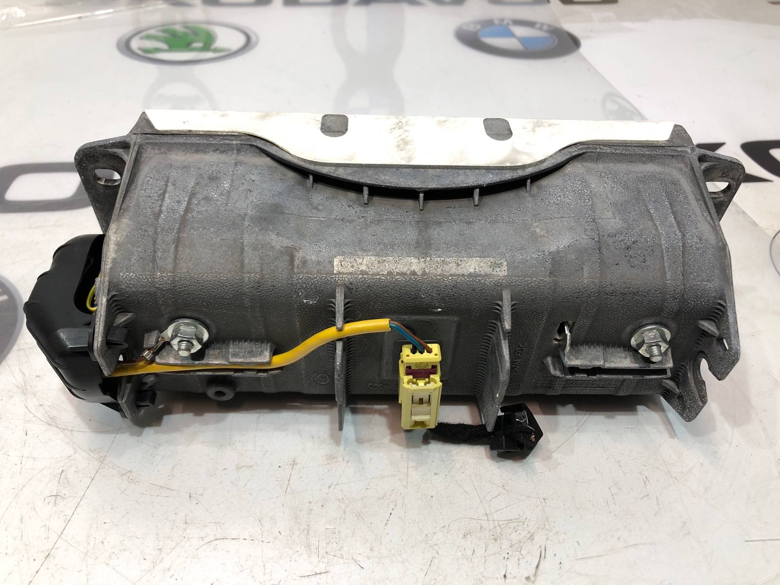 Подушка безопасности пассажира, 3500 рублей, Москва