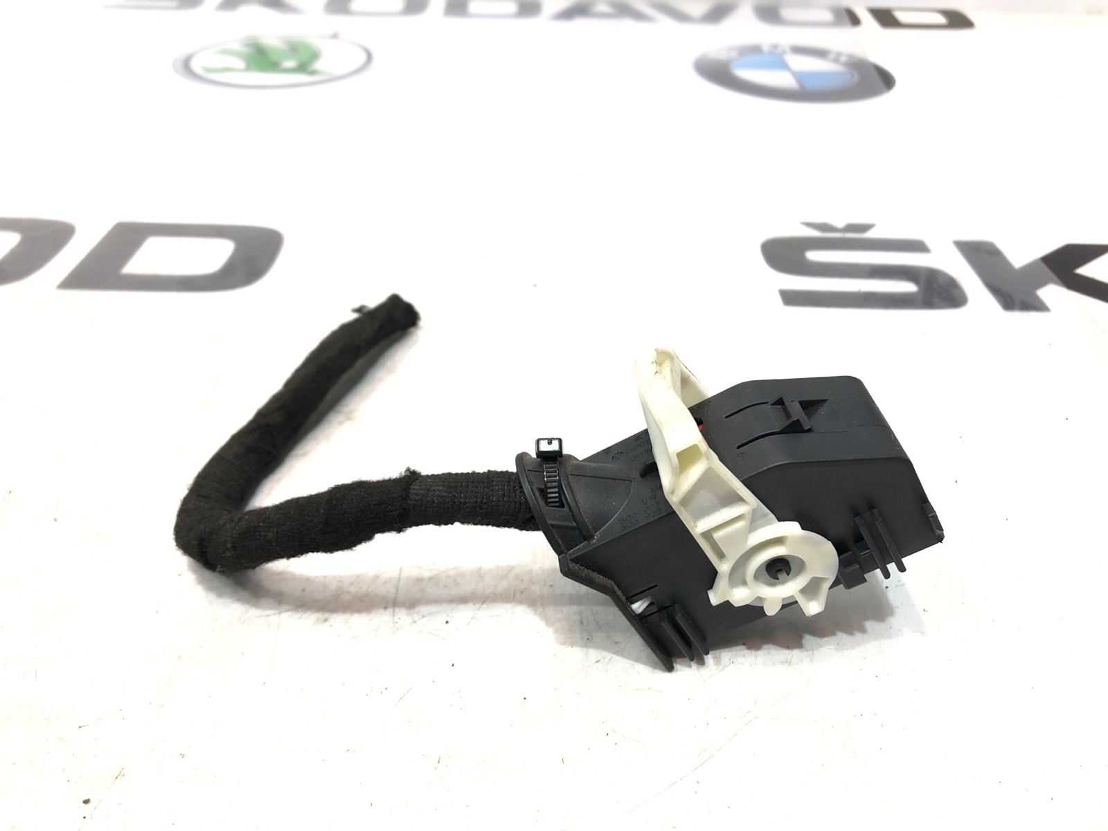 Разъём блока комфорта BCM, 500 рублей, Москва