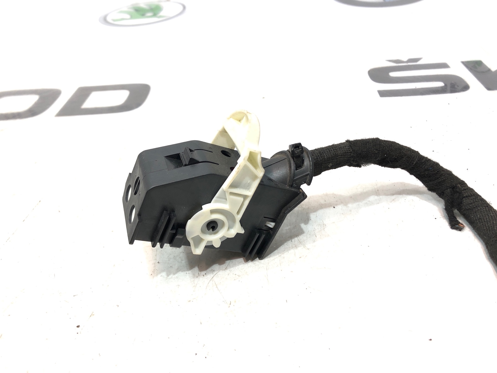 Разъём блока комфорта BCM, 500 рублей, Москва