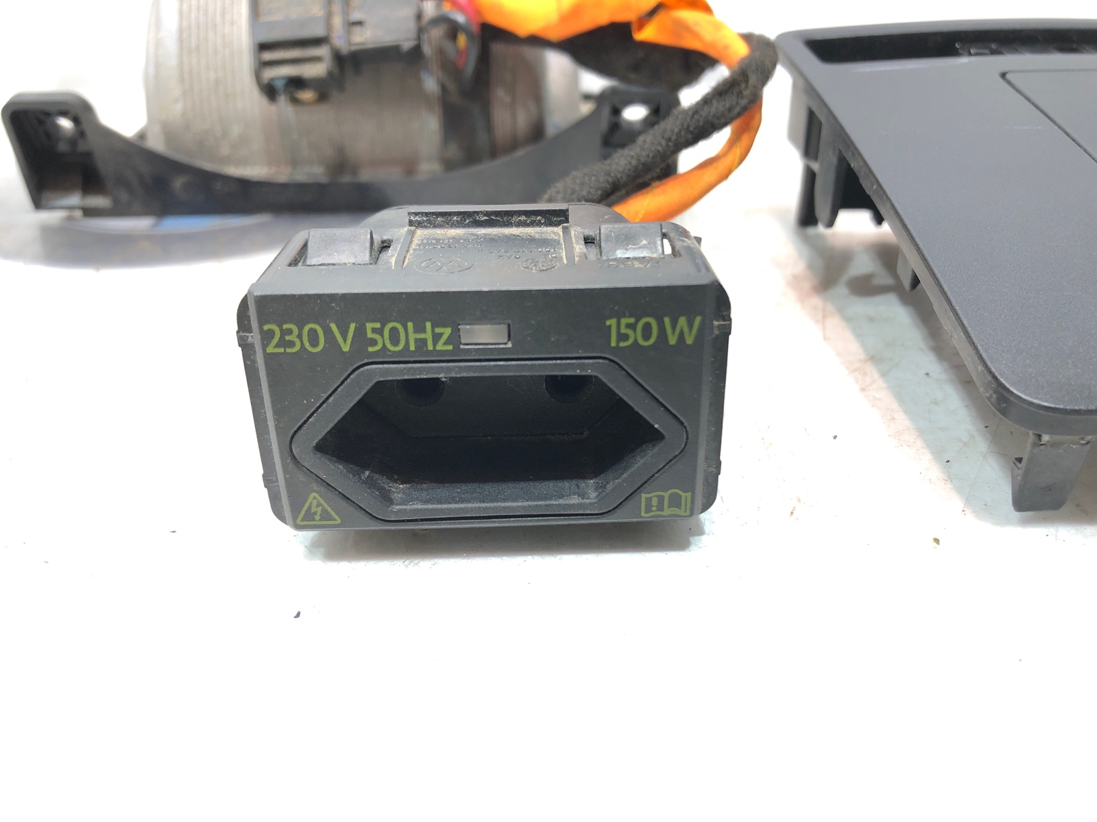 Розетка 220W, 8000 рублей, Москва