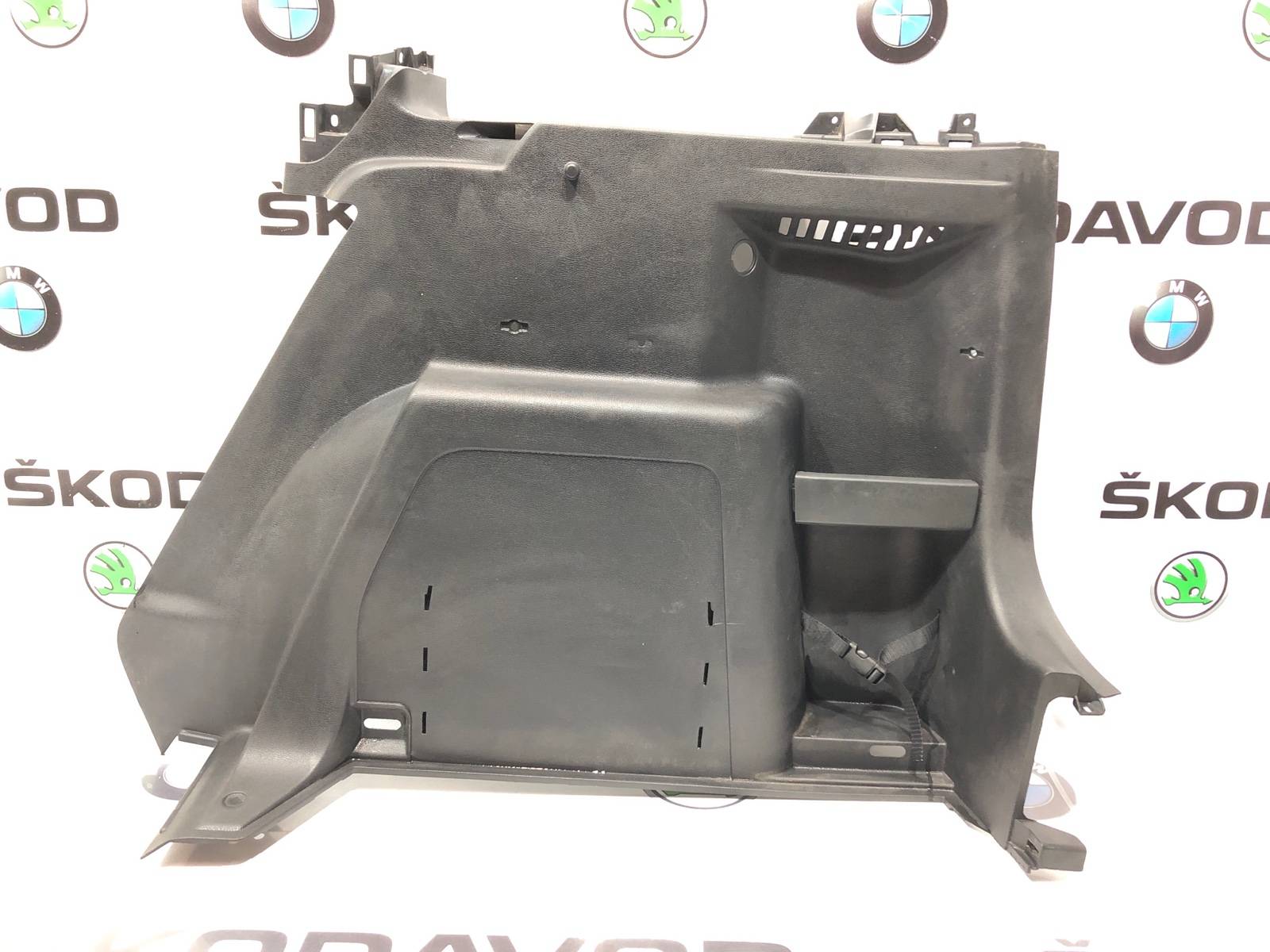 Обшивка багажника, 1500 рублей, Москва