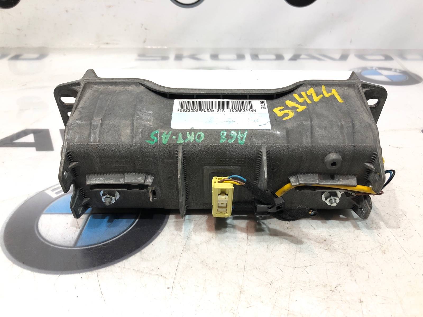 Подушка безопасности пассажира, 3500 рублей, Москва