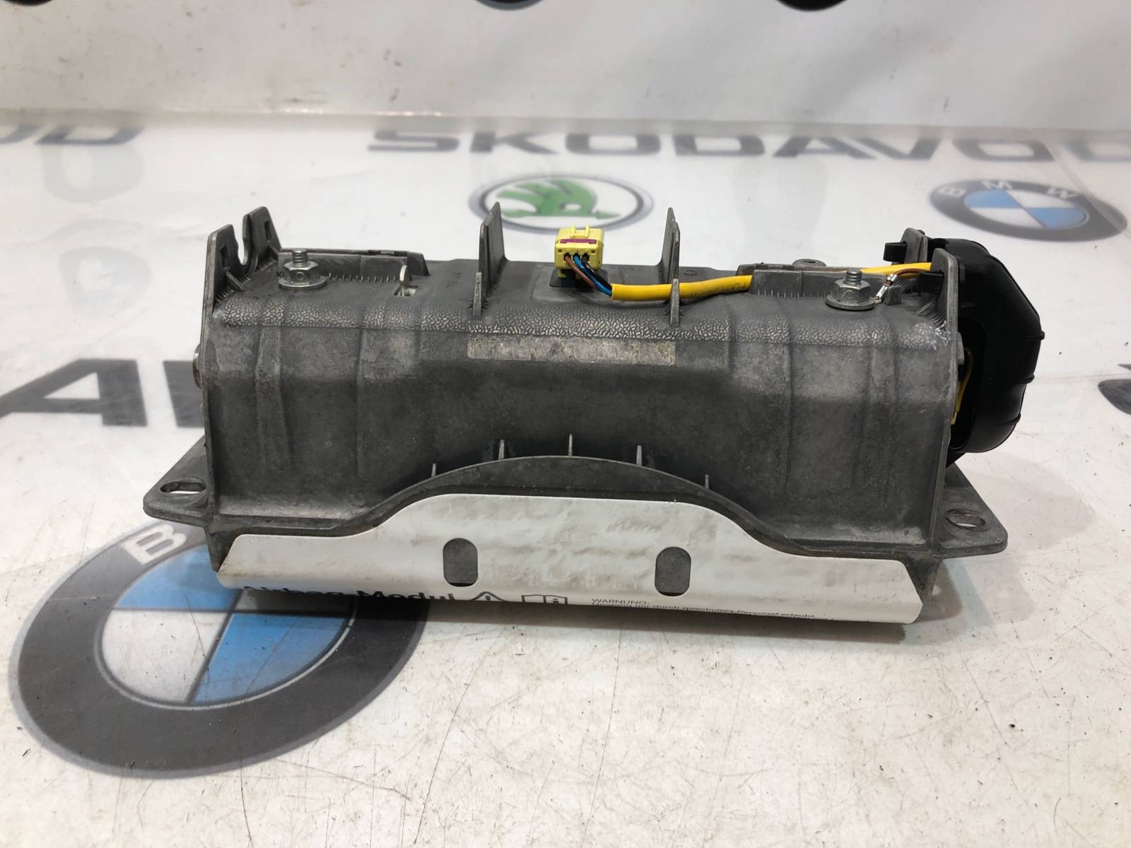 Подушка безопасности пассажира, 3500 рублей, Москва