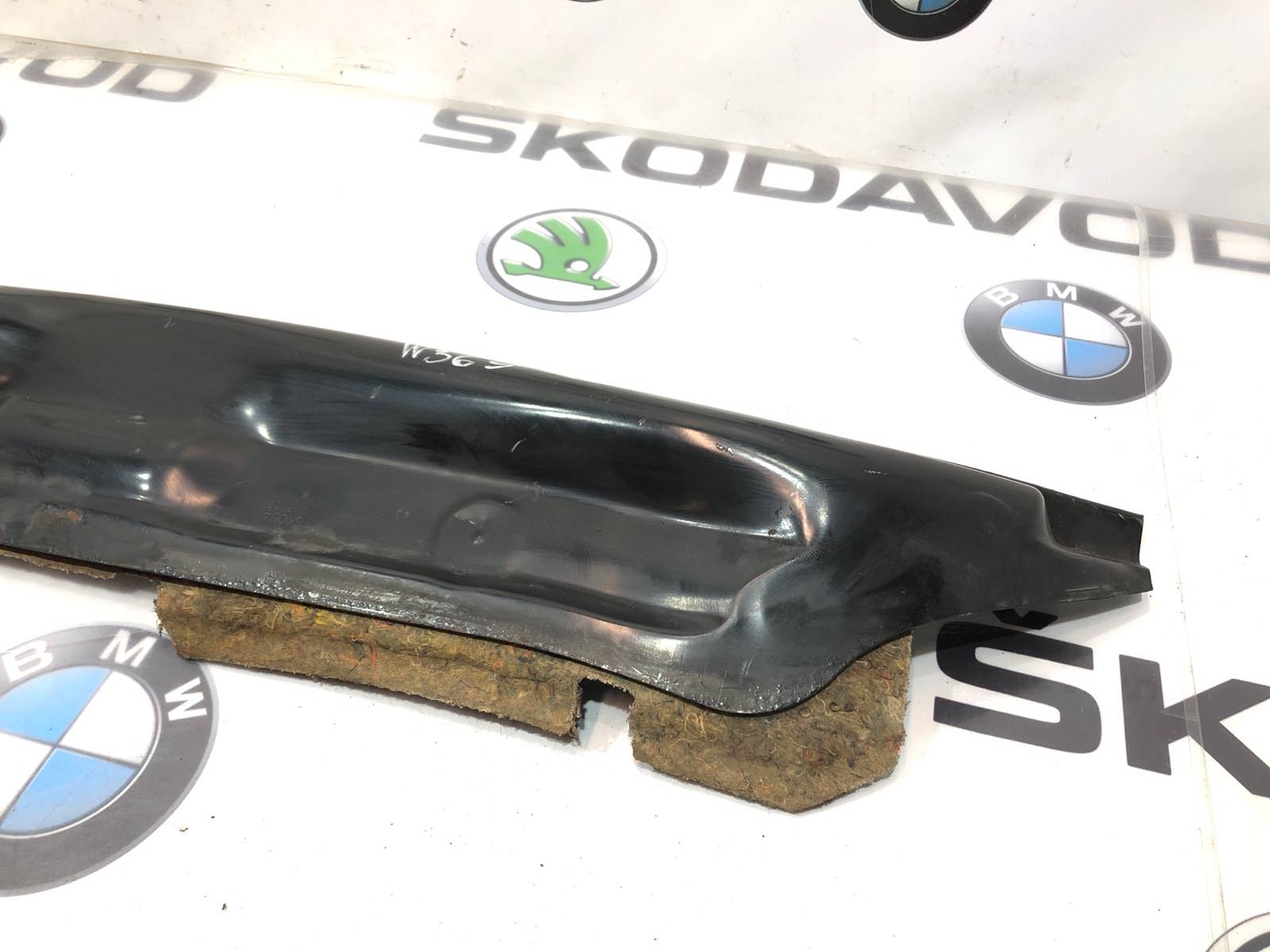 Водосток (водоотводящий короб), 1000 рублей, Москва