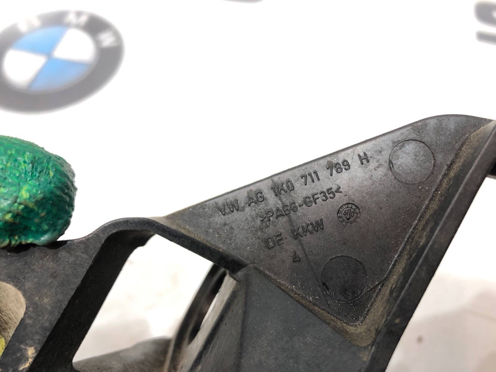 Кронштейн крепления троса КПП, 2000 рублей, Москва