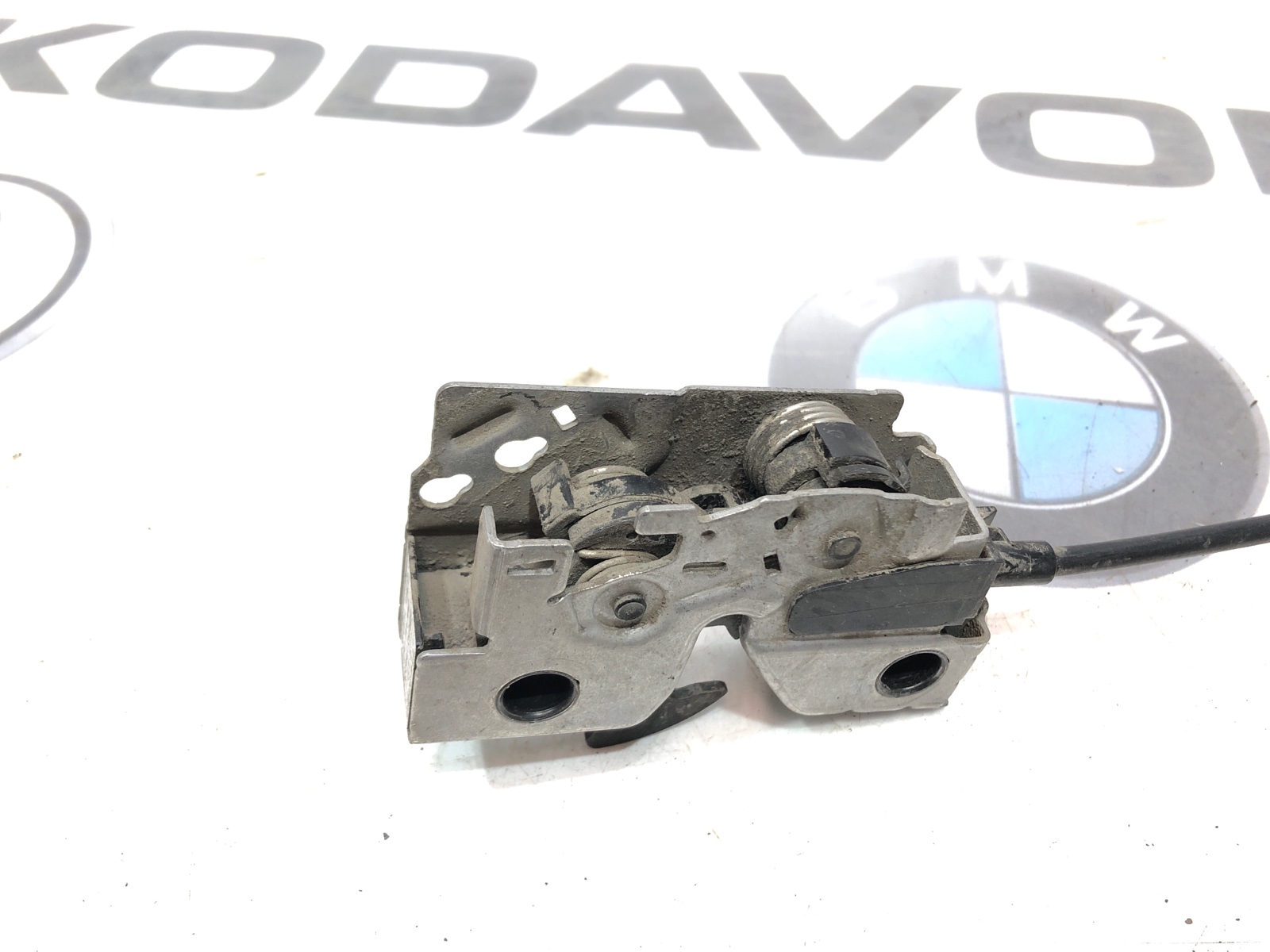 замок капота, 1000 рублей, Москва