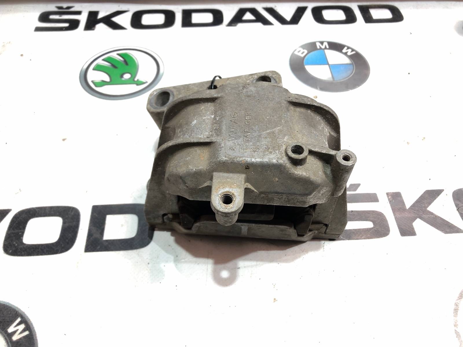 Опора двигателя, 1000 рублей, Москва