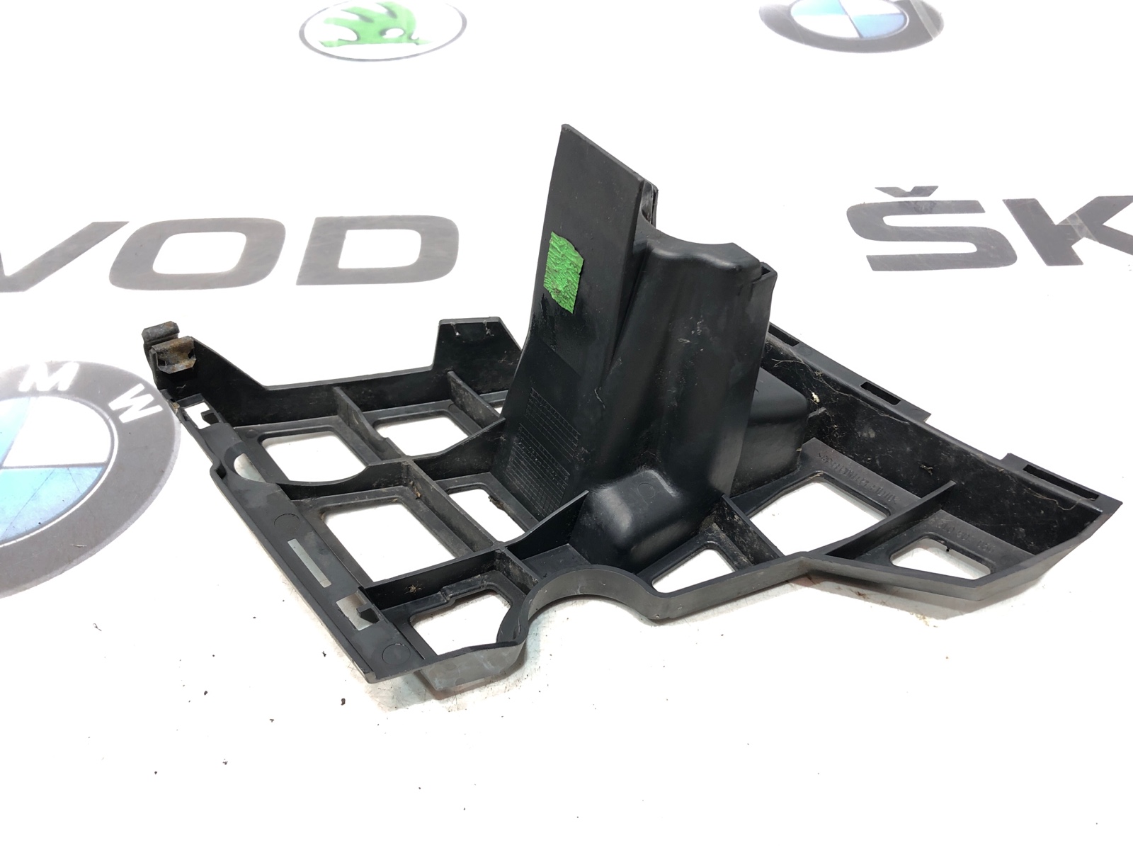 Кронштейн форсунки фароомывателя, 1000 рублей, Москва