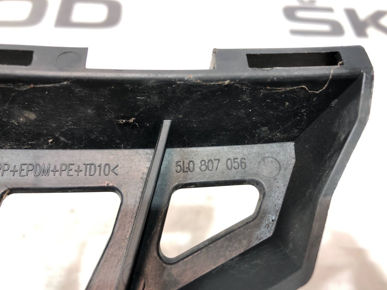 Кронштейн форсунки фароомывателя, 1000 рублей, Москва