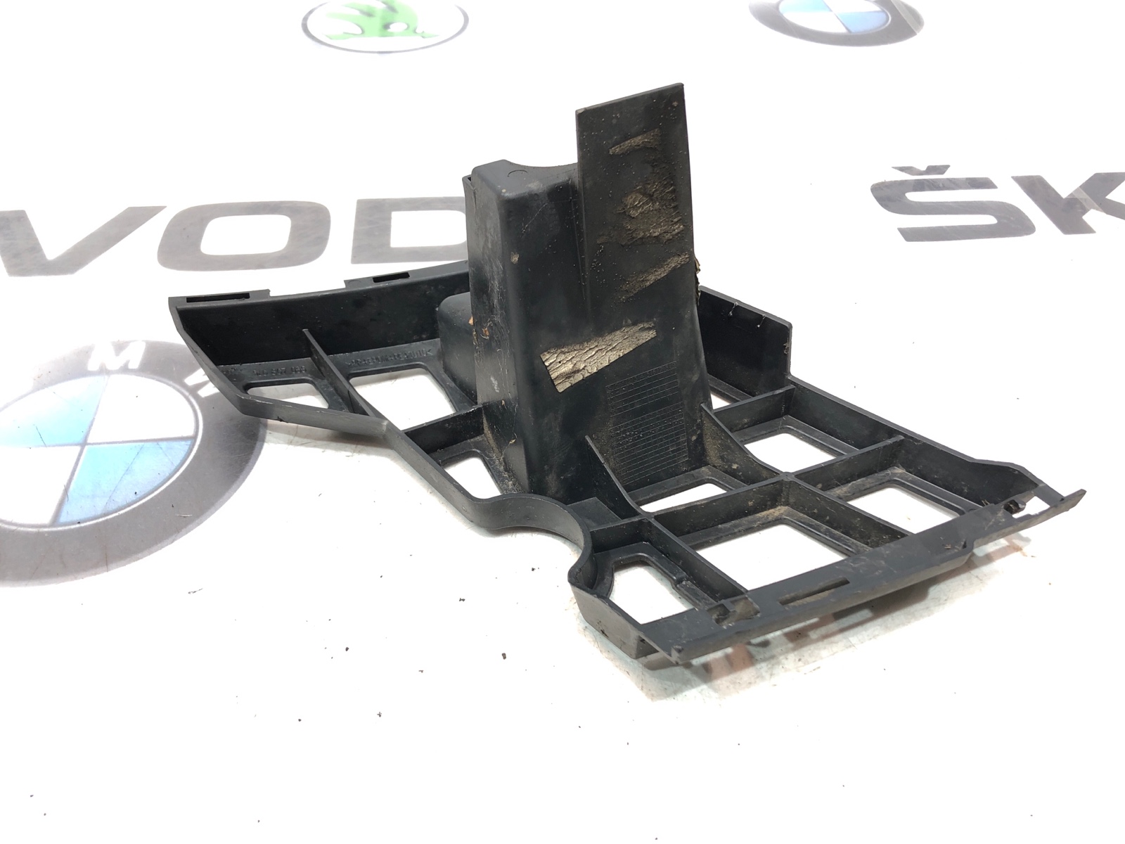 Кронштейн форсунки фароомывателя, 1500 рублей, Москва