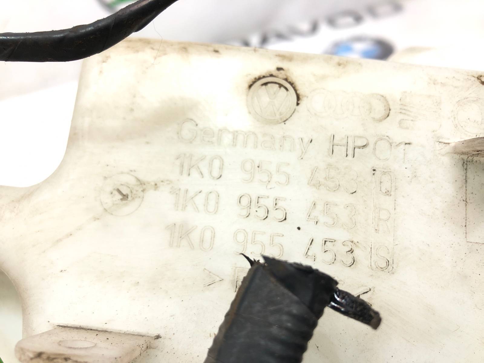 бачок омывателя, 2000 рублей, Москва