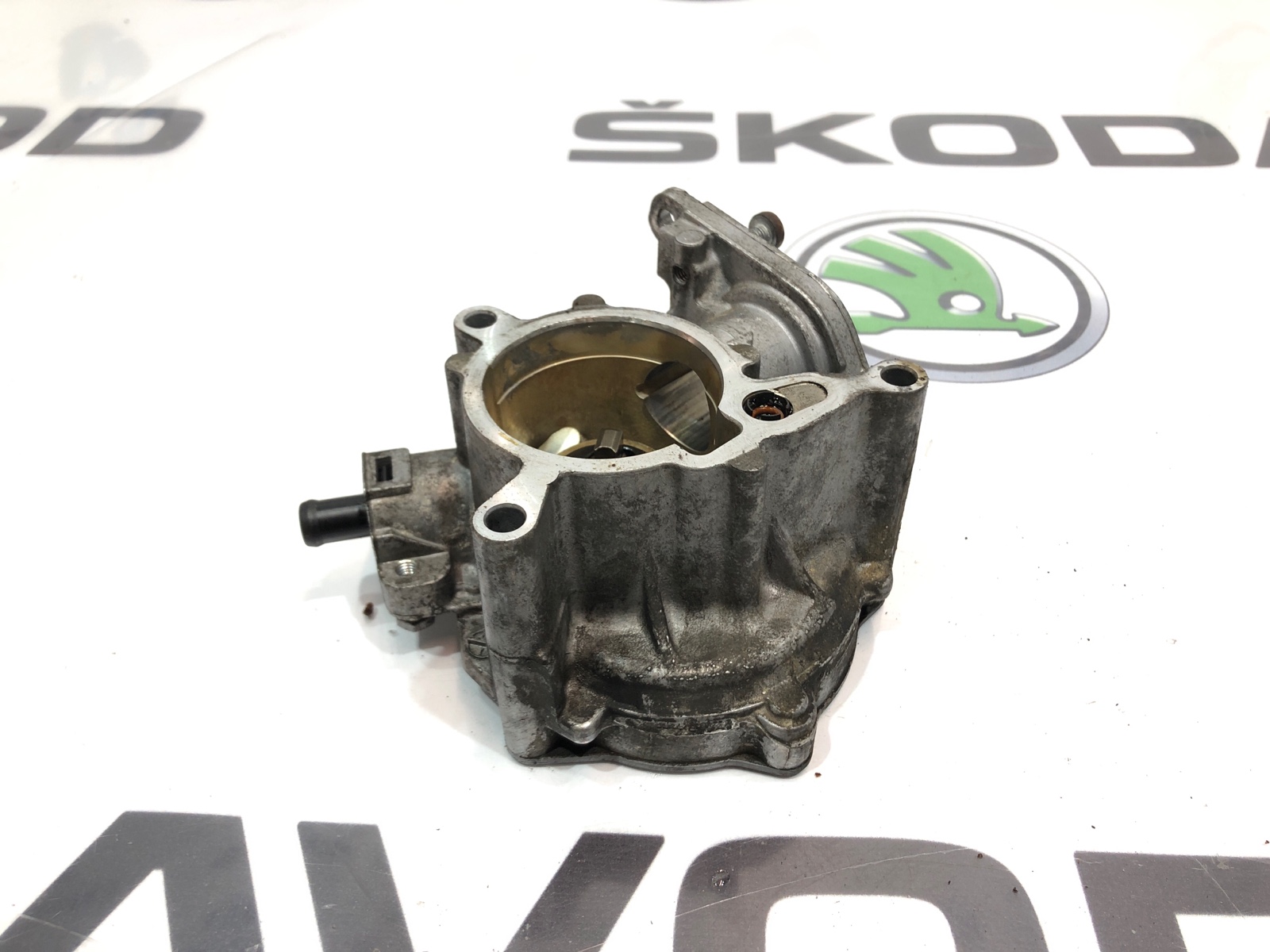 Насос вакуумный, 2000 рублей, Москва