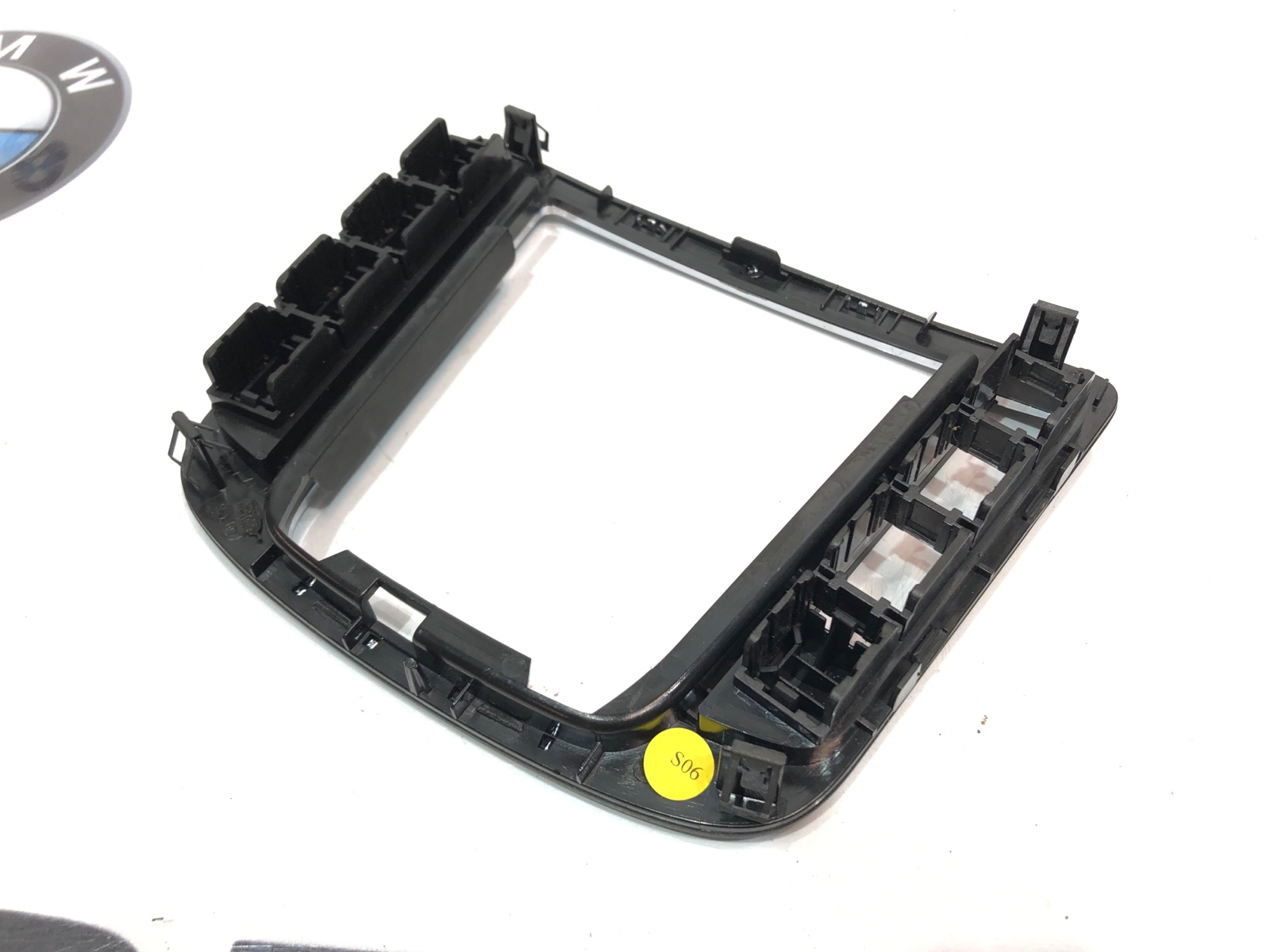 Рамка МКПП, 2000 рублей, Москва