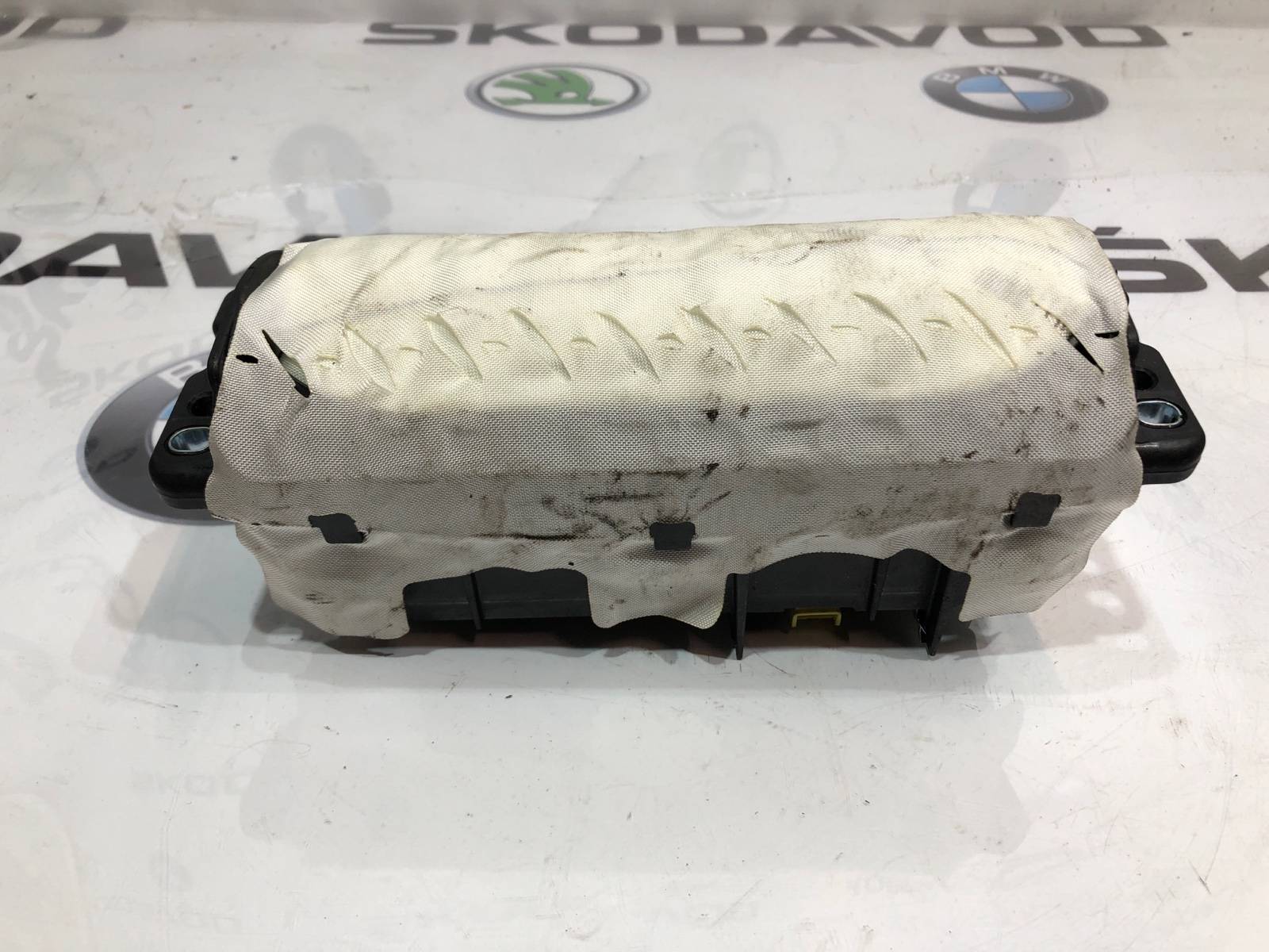 Подушка безопасности пассажира, 4000 рублей, Москва