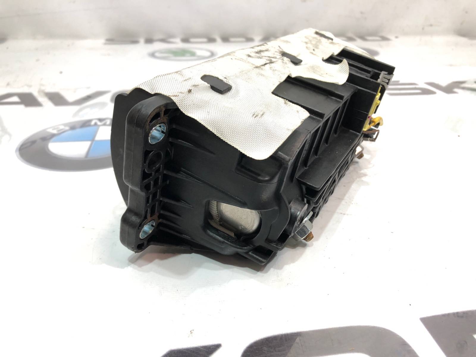 Подушка безопасности пассажира, 4000 рублей, Москва