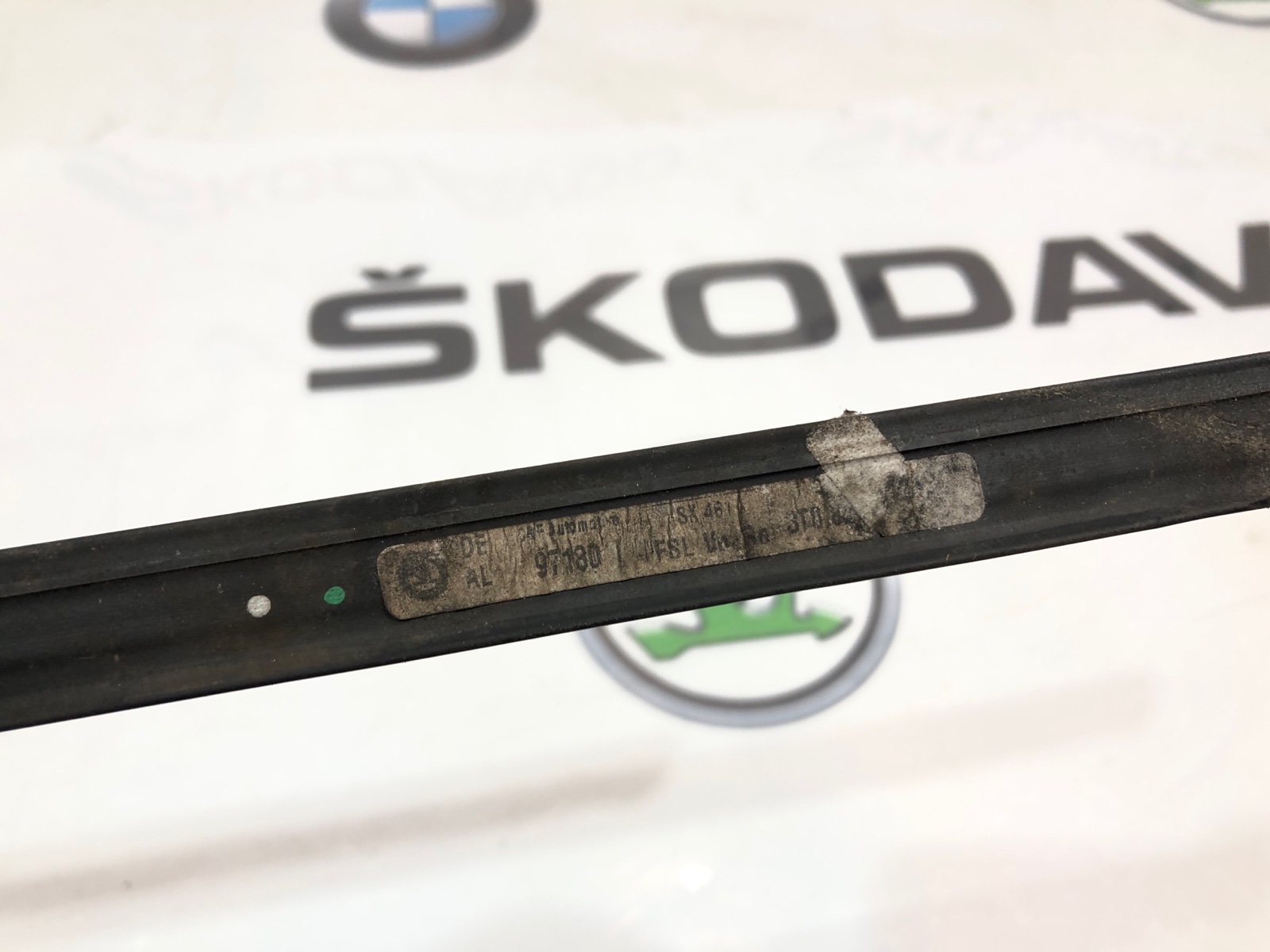 молдинг стекла, 2000 рублей, Москва