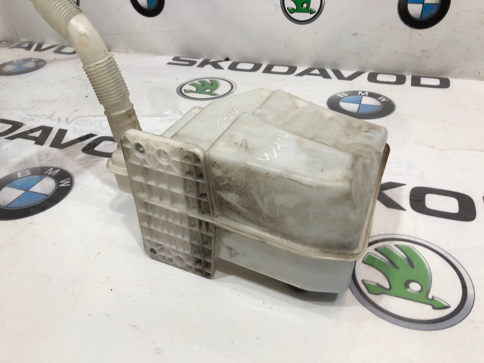 бачок омывателя, 2500 рублей, Москва