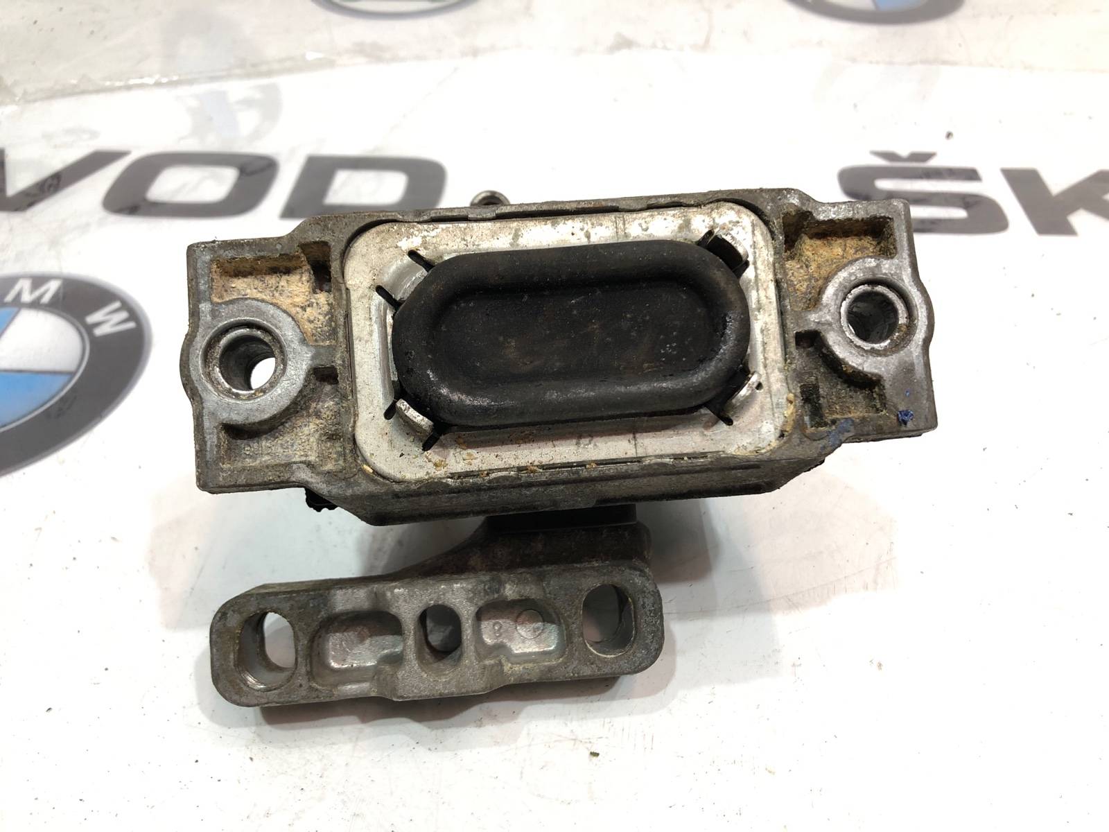 Опора двигателя, 1000 рублей, Москва