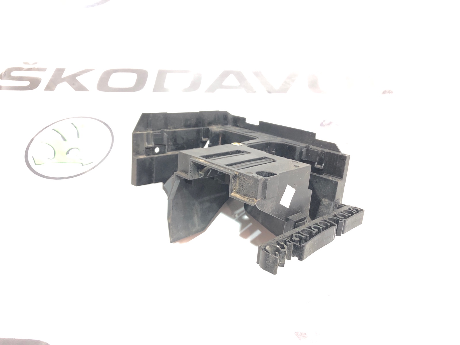 Кронштейн блока предохранителей, 500 рублей, Москва