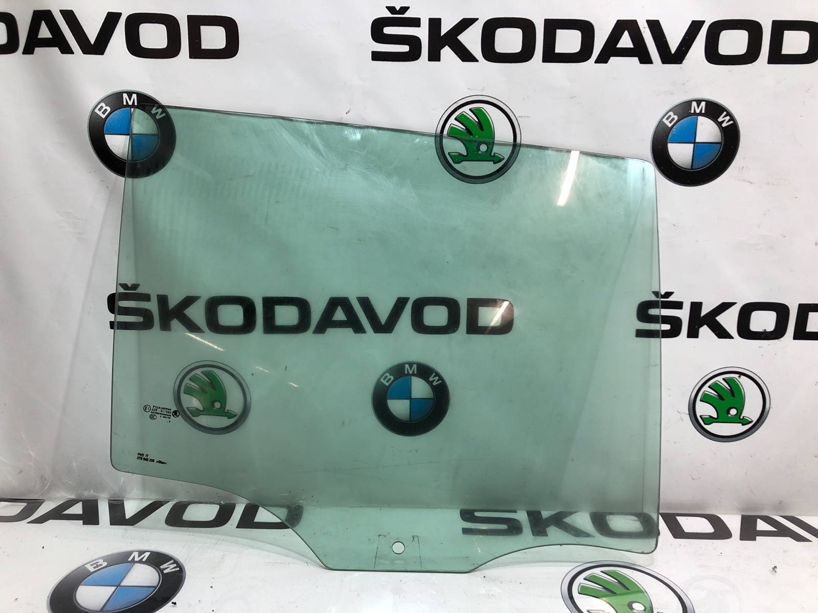 Стекло двери, 1000 рублей, Москва