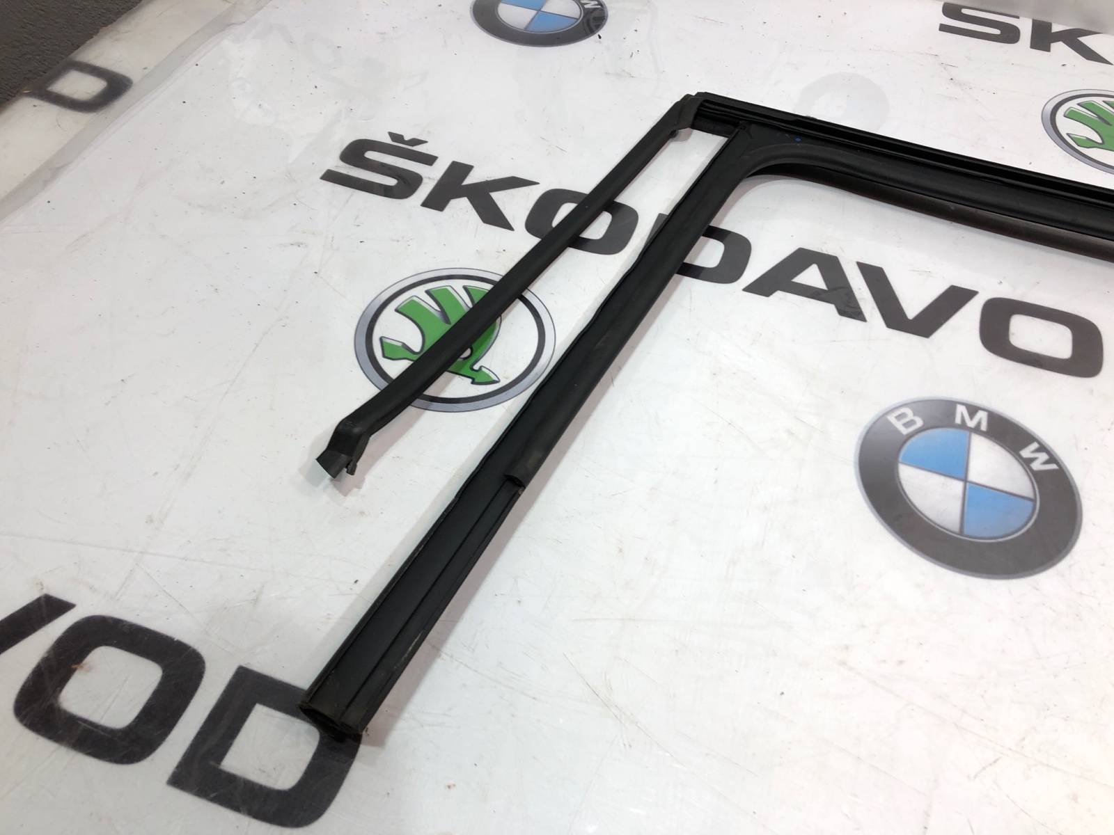 форточка двери, 1500 рублей, Москва