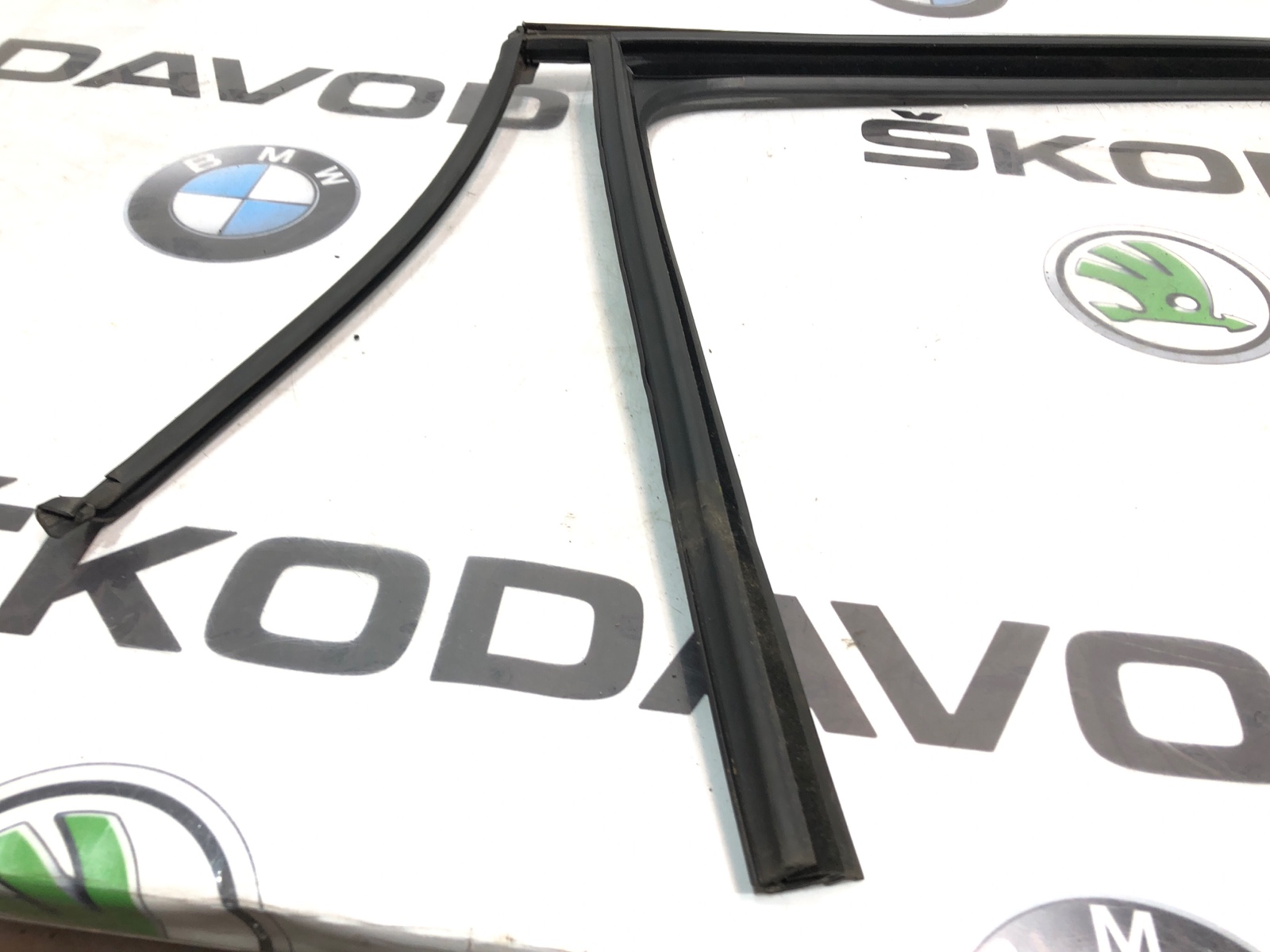 форточка двери, 1500 рублей, Москва