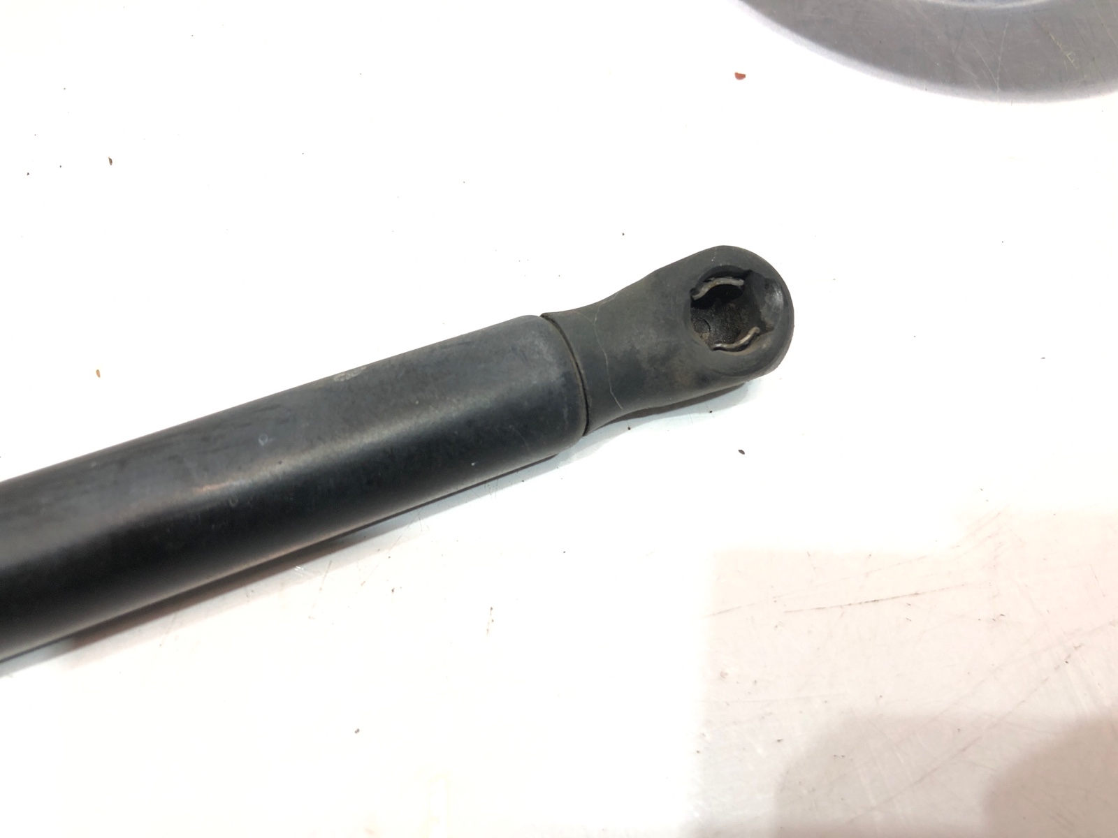 Амортизатор крышки багажника, 500 рублей, Москва