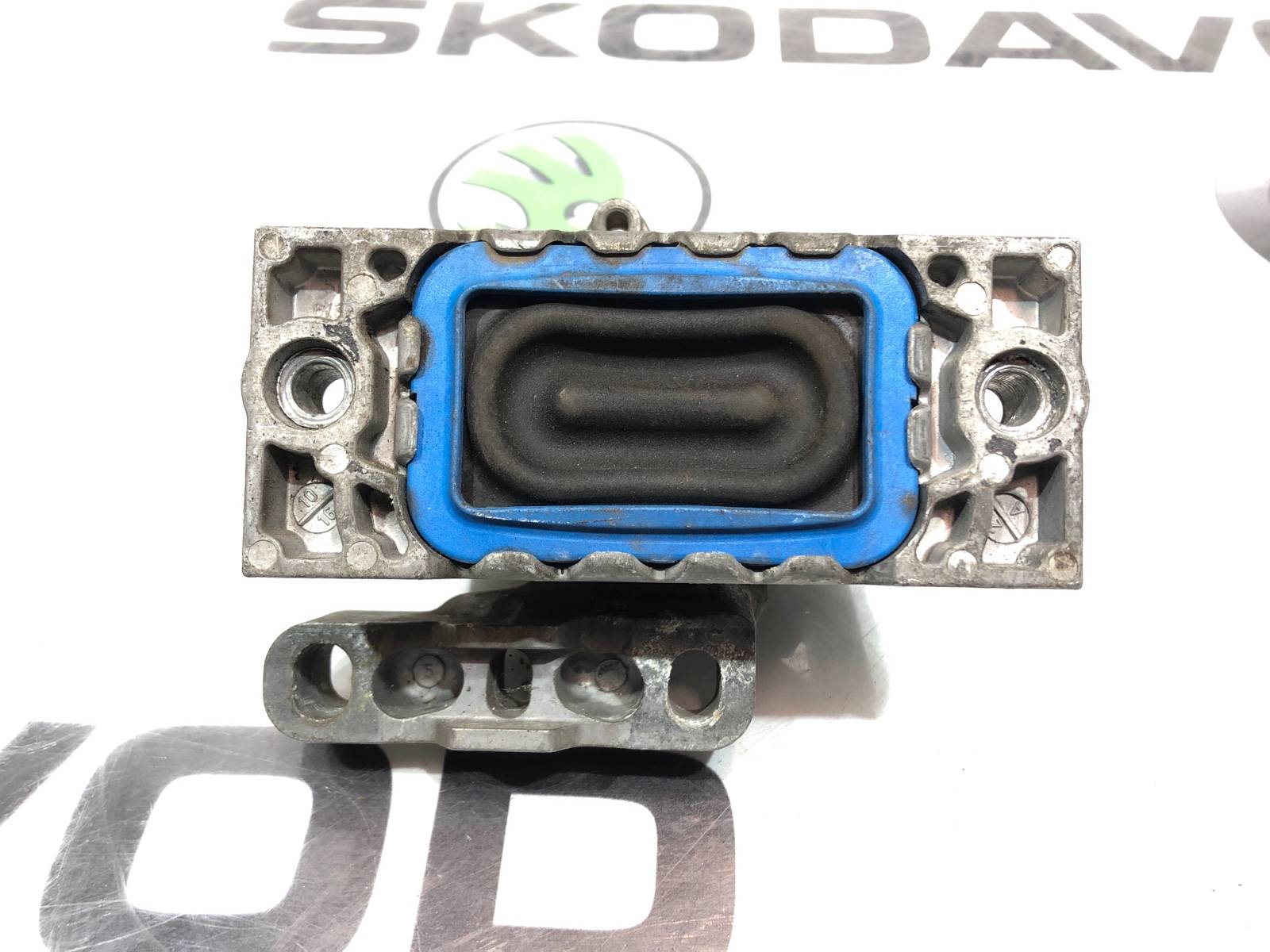 Опора двигателя, 1000 рублей, Москва