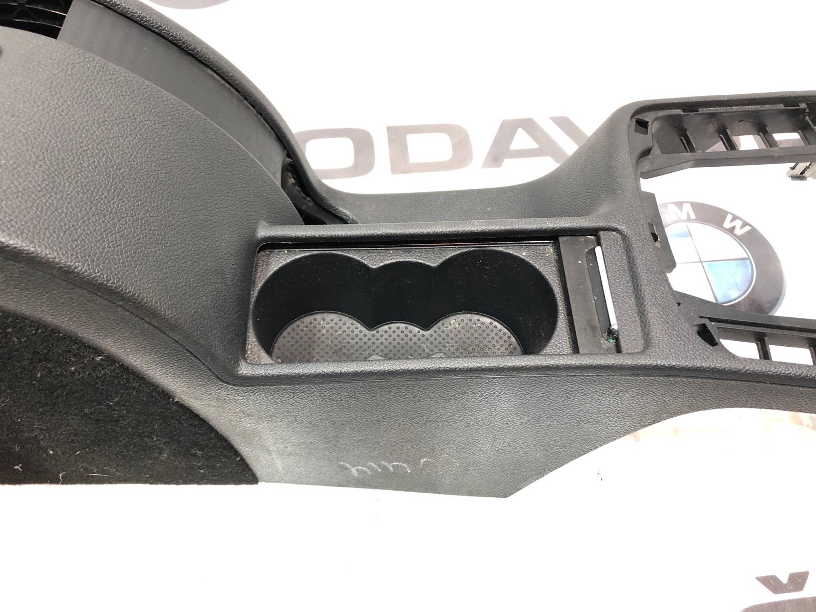 центральная консоль, 2500 рублей, Москва