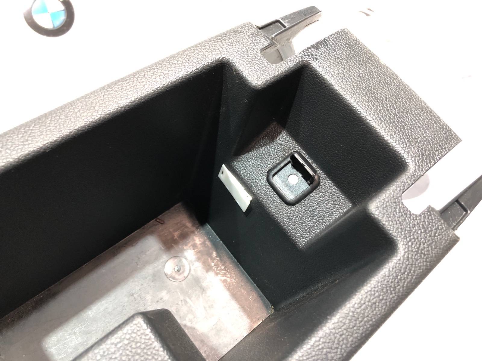 центральная консоль, 2500 рублей, Москва