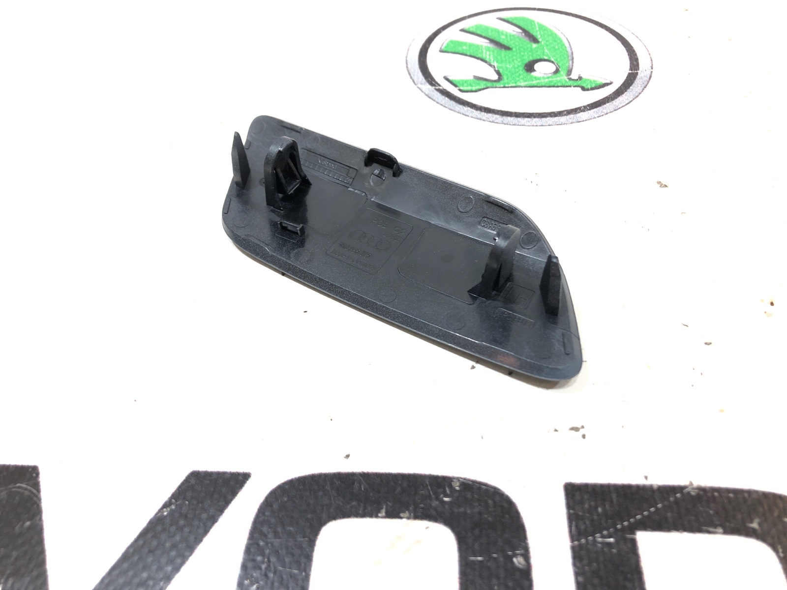 Крышка форсунки омывателя фар, 1000 рублей, Москва