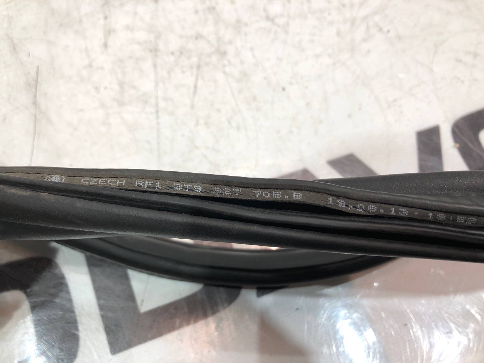 Уплотнитель проема багажника, 2000 рублей, Москва