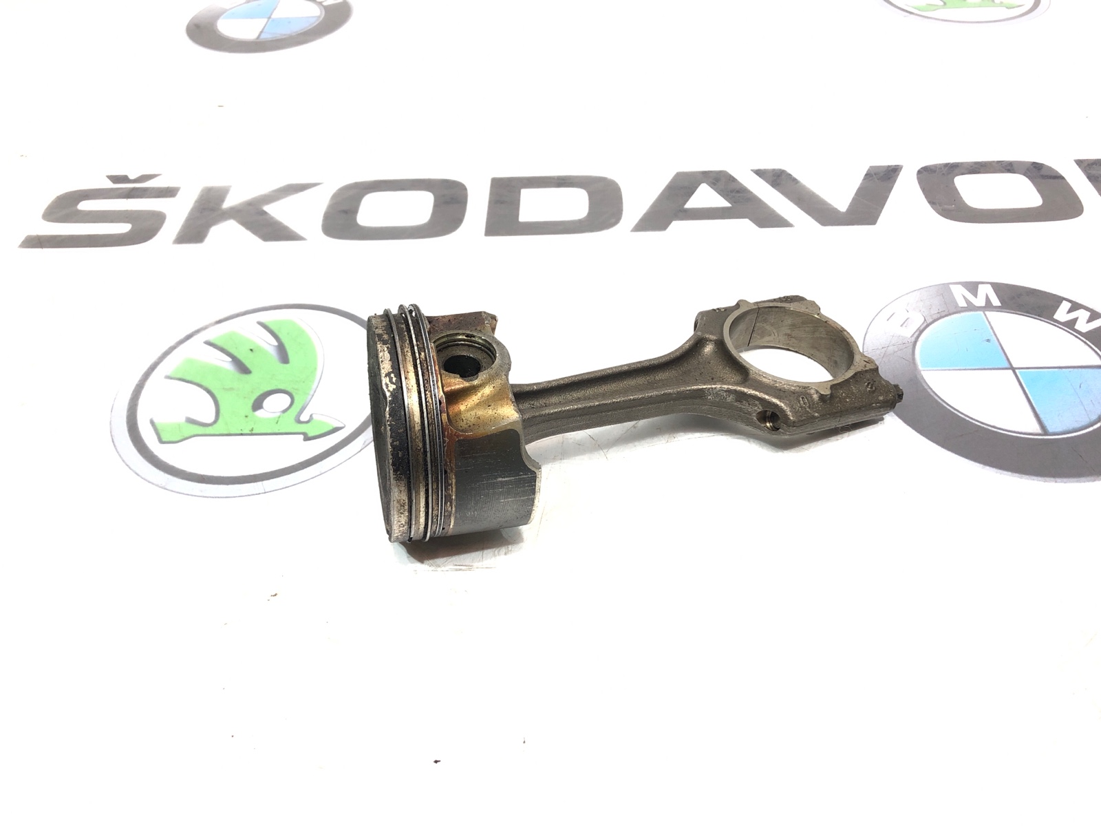 Поршень с шатуном, 2000 рублей, Москва