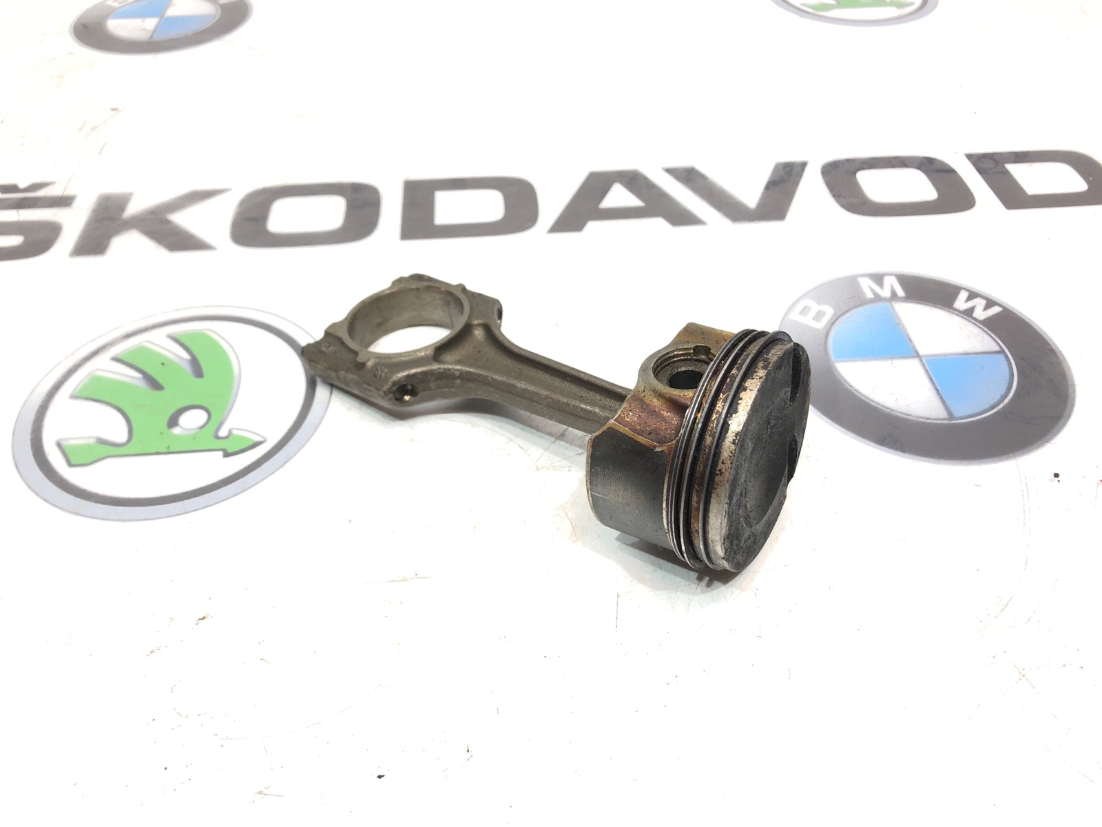 Поршень с шатуном, 2000 рублей, Москва